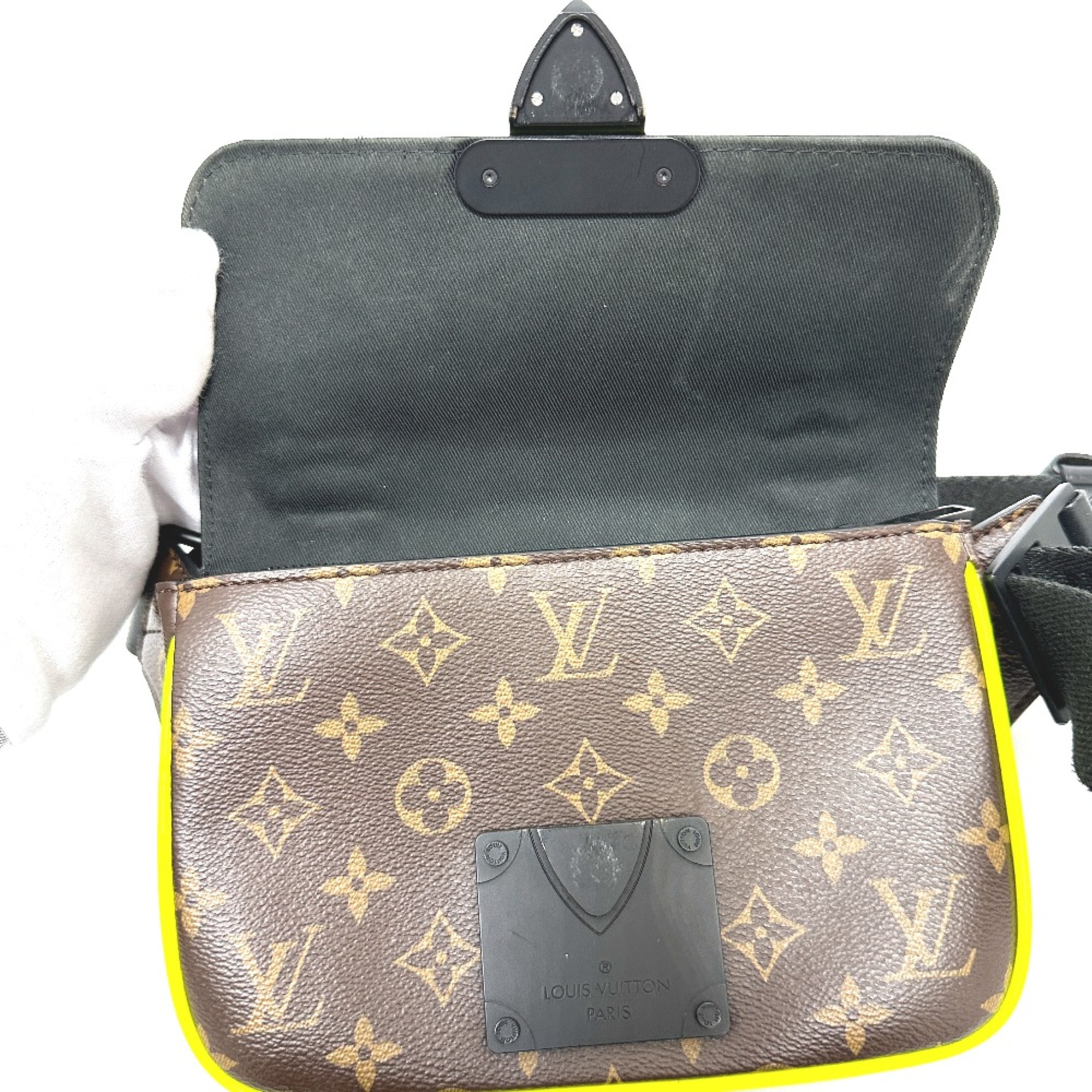 Louis Vuitton M45864 Monogram waist pouch bag Shoulder Bag Brown