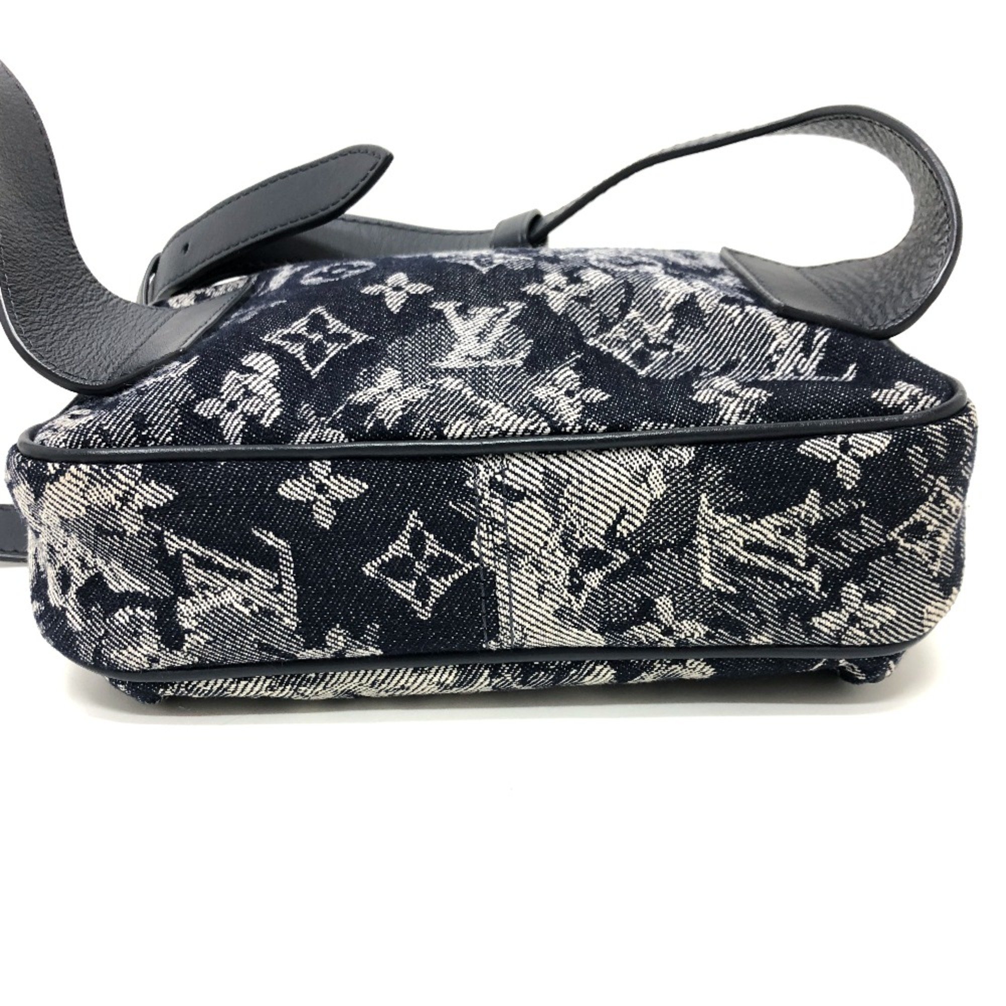 Louis Vuitton M57281 Monogram tapestry One Shoulder Bag body bag Navy SilverHardware