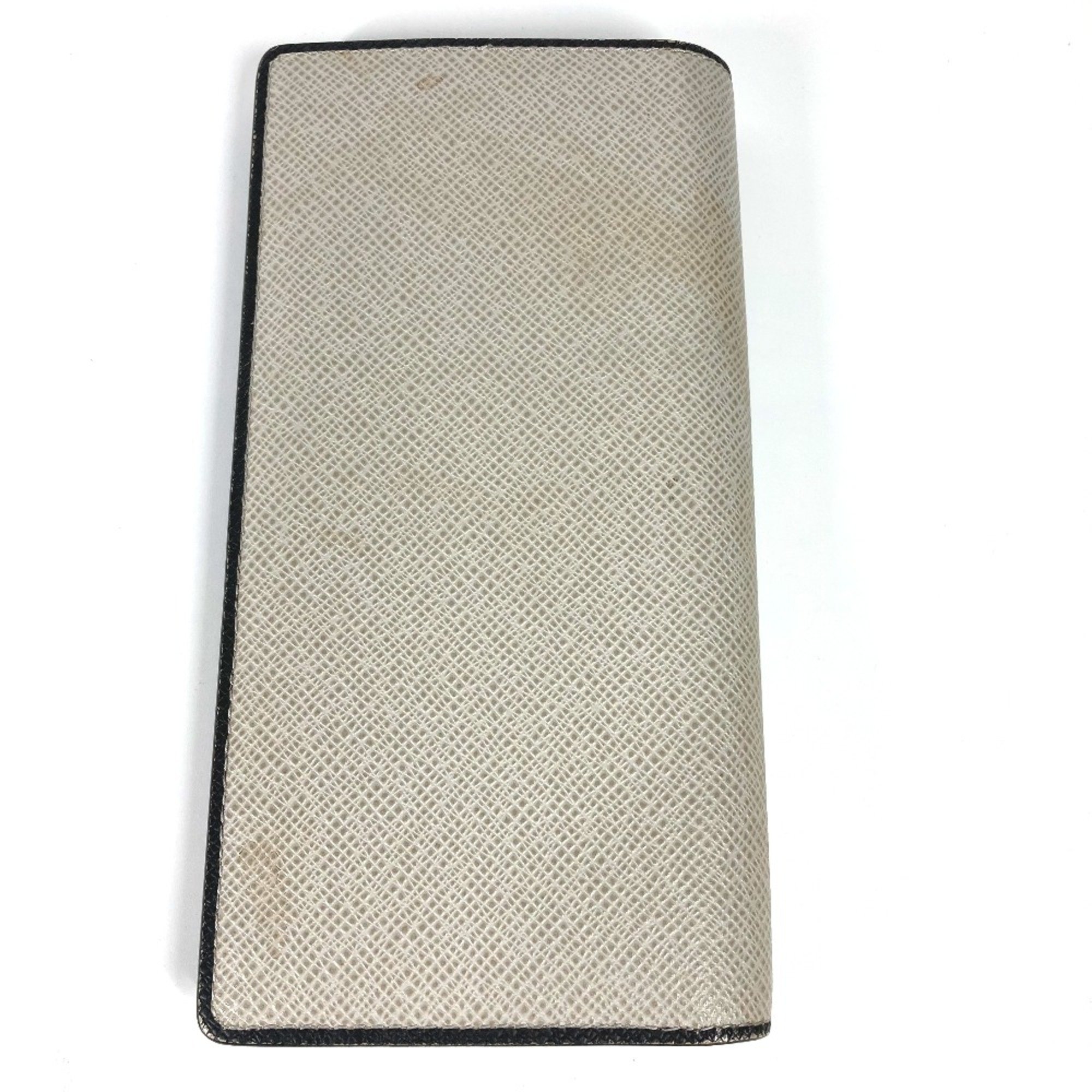 Louis Vuitton M30557 Taiga Long wallet Long Wallet Stone Beige