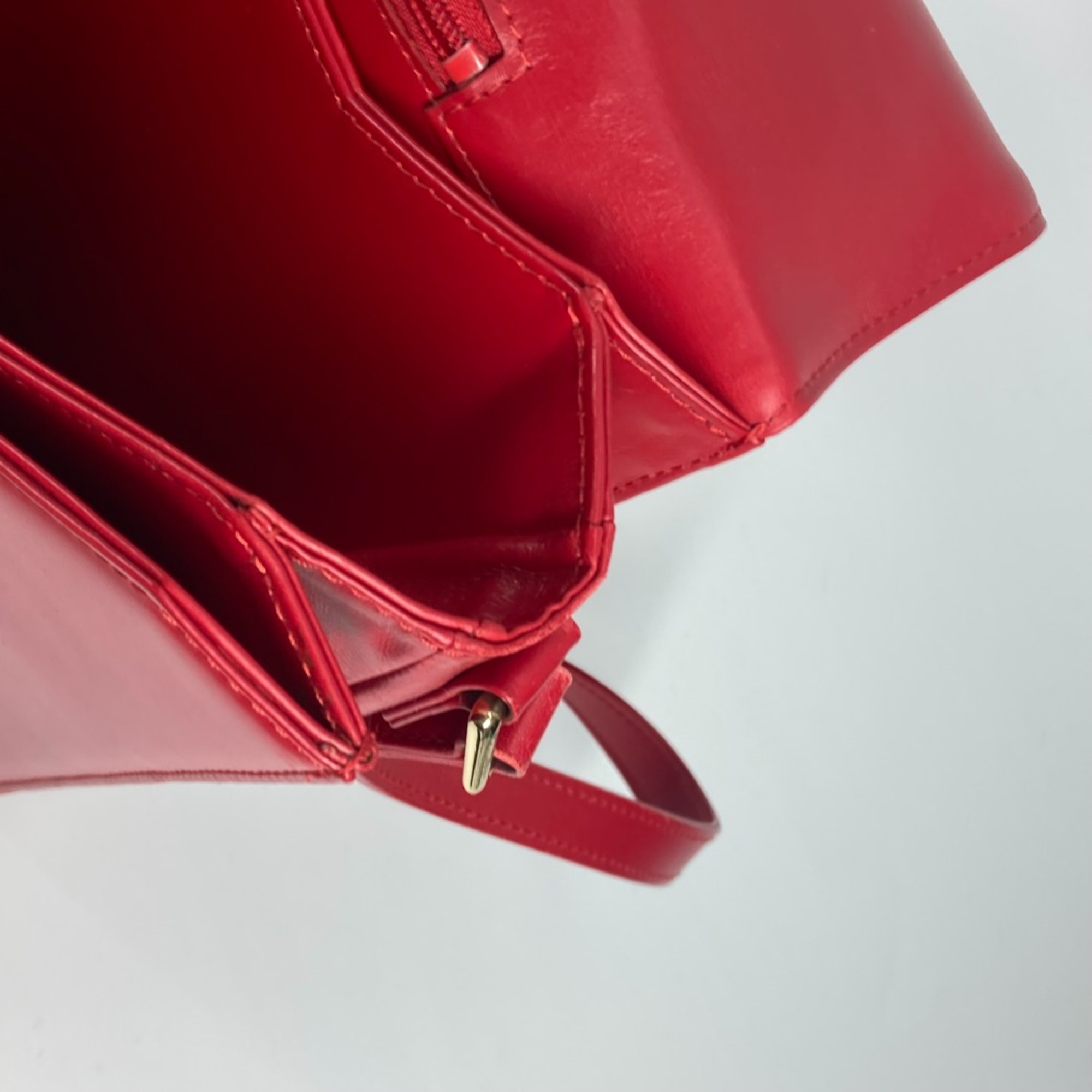 Louis Vuitton M63937 Opera Shoulder flap Shoulder Bag Red