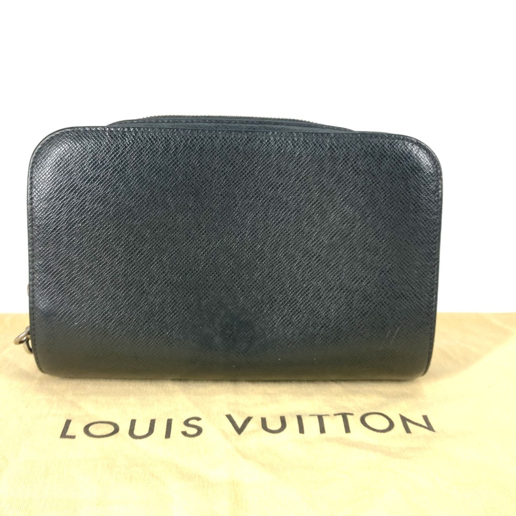 Louis Vuitton M30182 Clutch Bag Taiga With strap Cluch Bag Ardoise Black