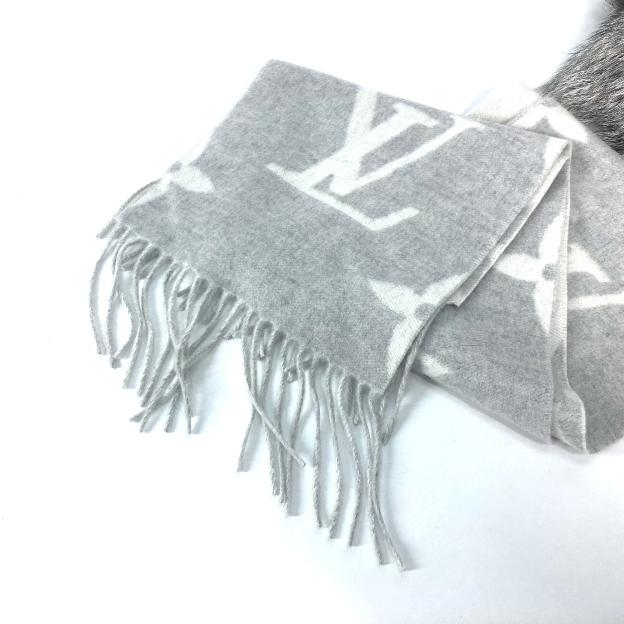 Louis Vuitton M70722 fringe fur Scarf Griperles gray