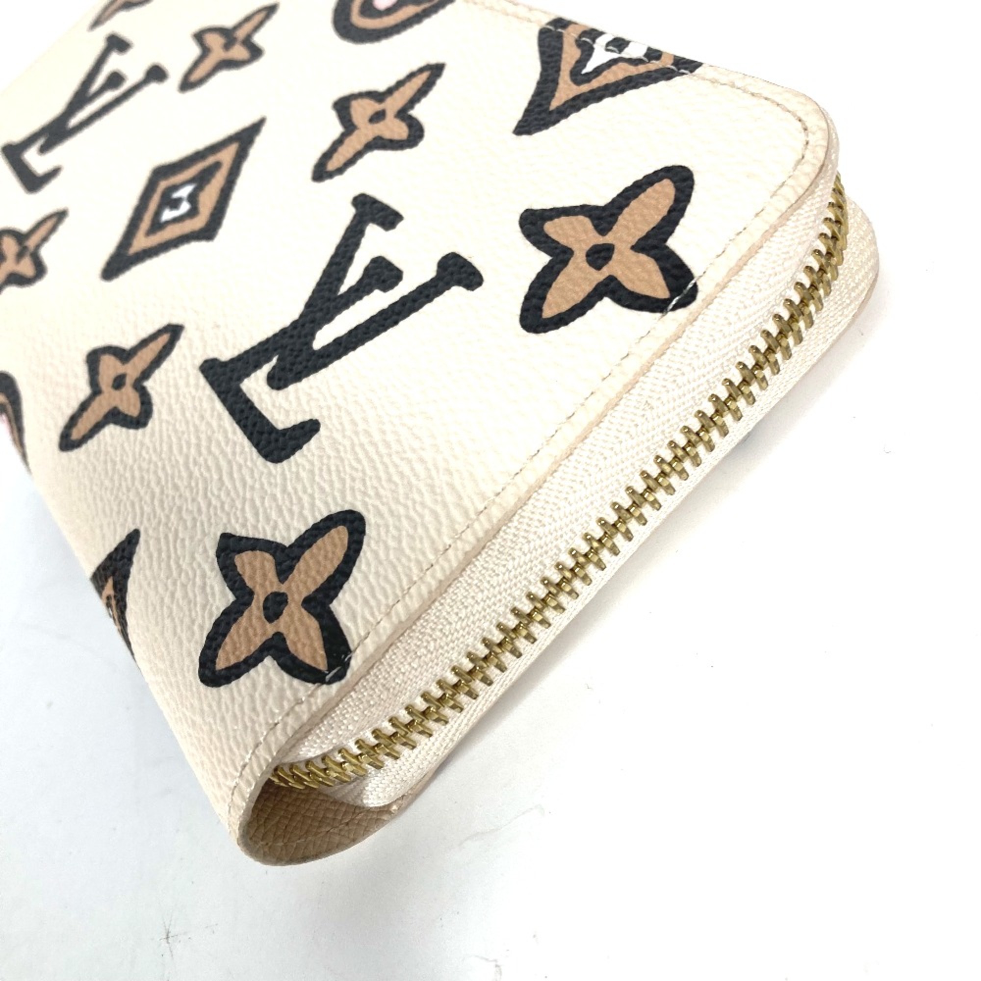 Louis Vuitton M80676 wild at Heart Zip Around Long Wallet claim Beige