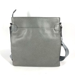 Louis Vuitton M32630 Taiga Bag Crossbody Pochette Shoulder Bag gray