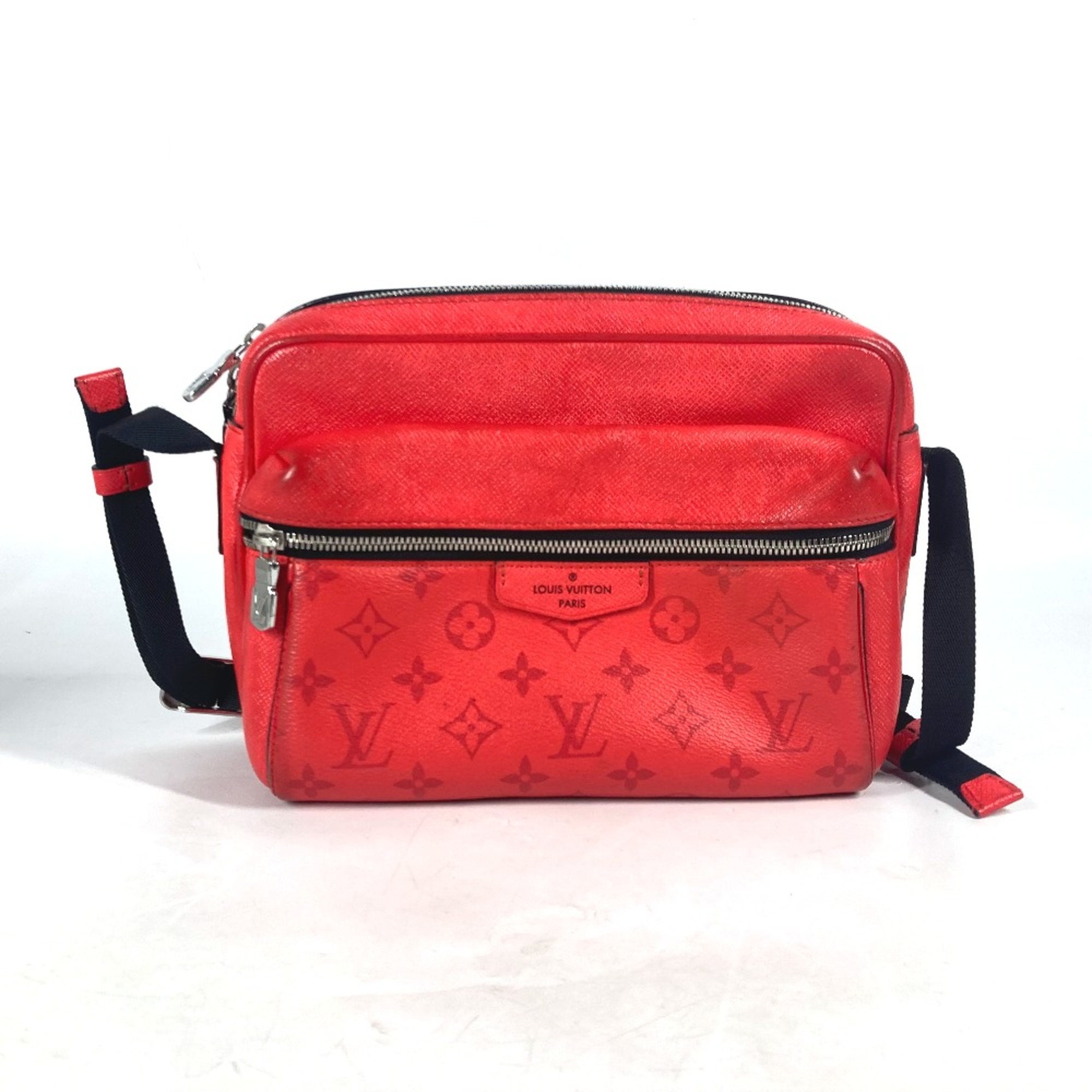 Louis Vuitton M30821 Taigalama Bag Crossbody Shoulder Bag Rouge Red