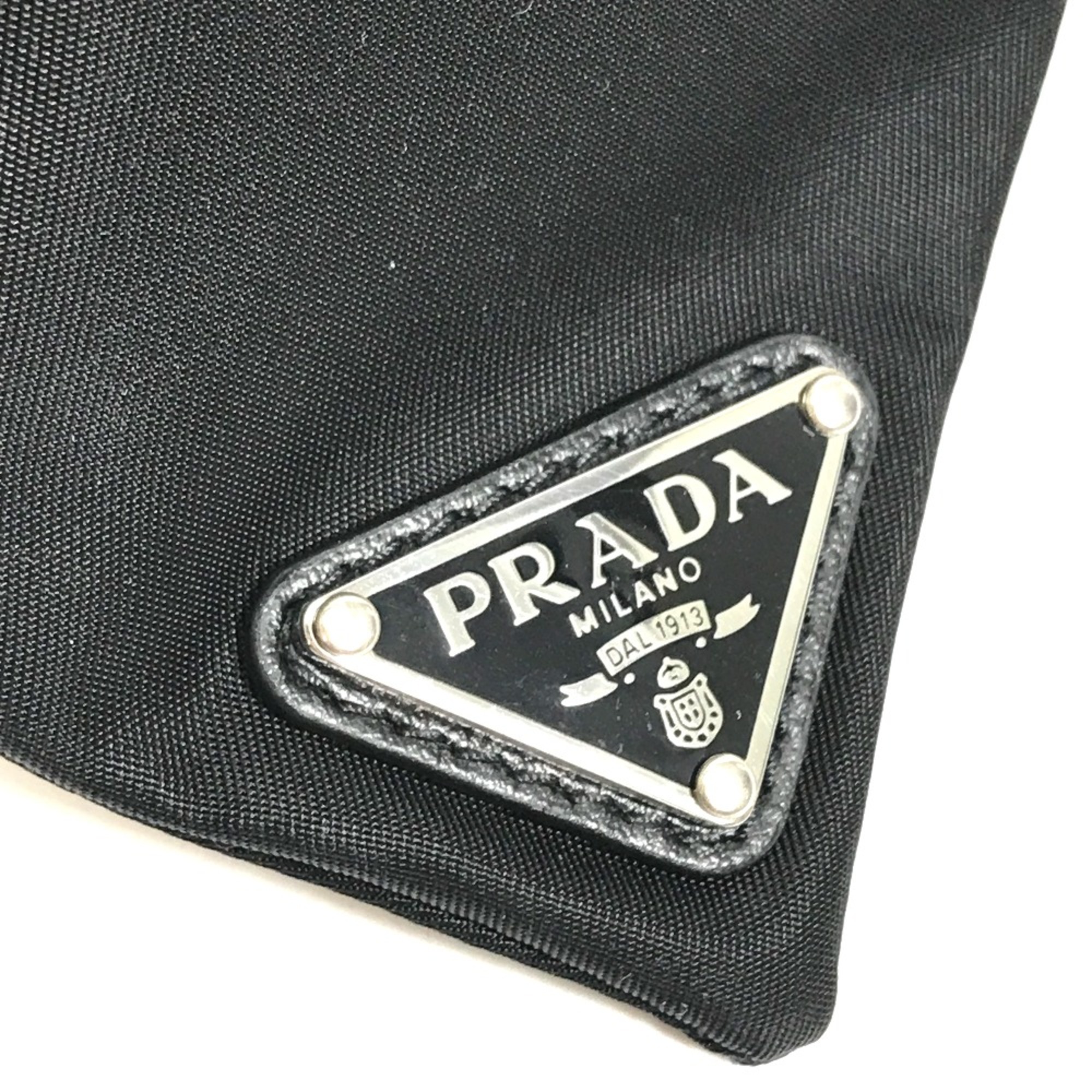 PRADA Logo Plate Re-Nylon/Dogwear Scarf Black