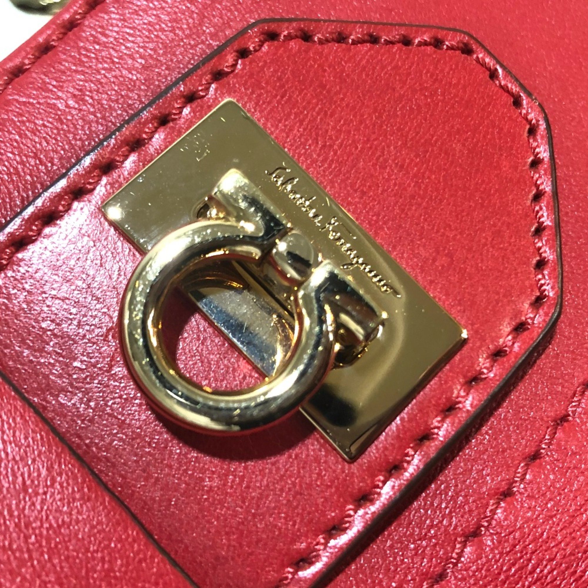 Salvatore Ferragamo DY21 D313 Gancini Bag Hand Bag Shoulder Bag Red