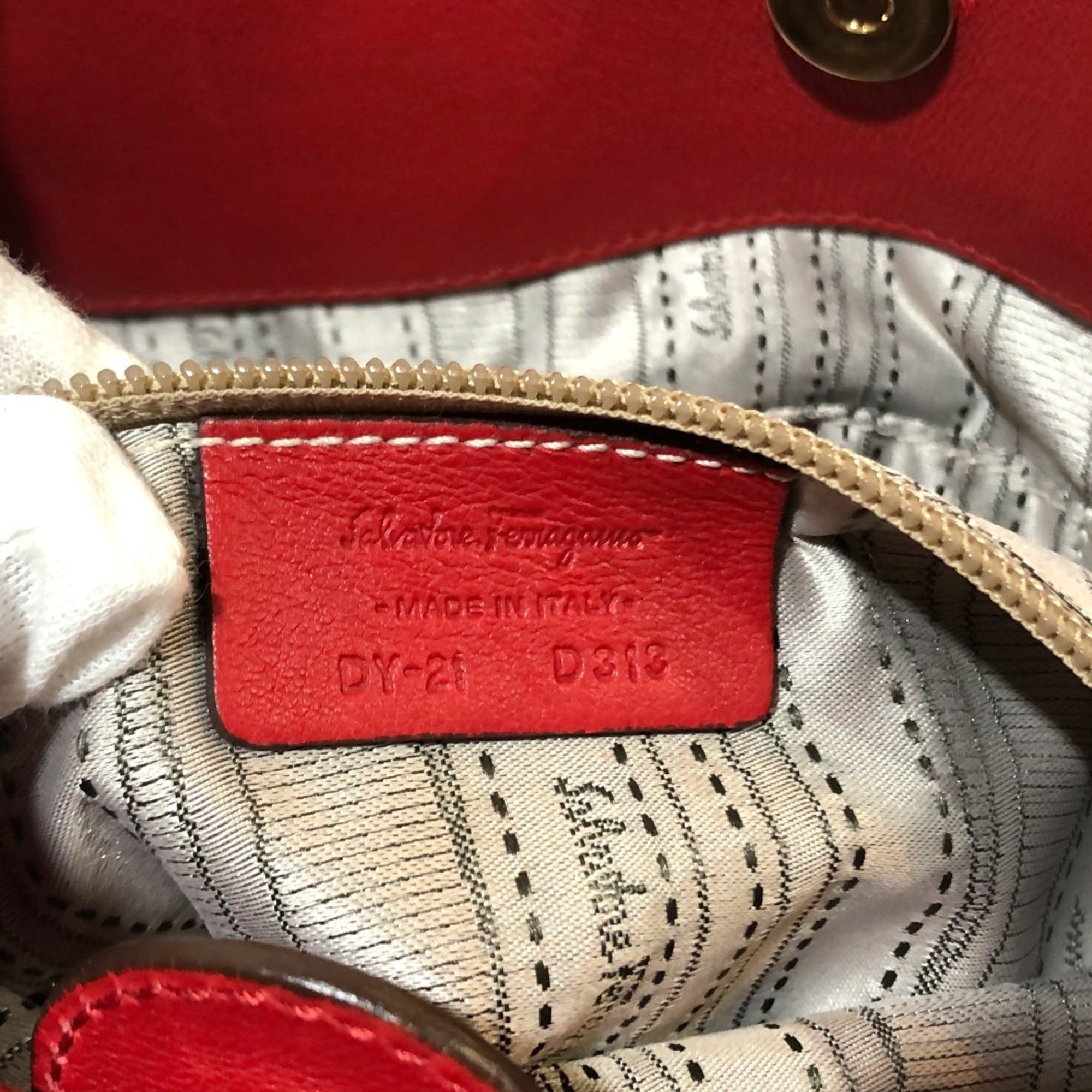 Salvatore Ferragamo DY21 D313 Gancini Bag Hand Bag Shoulder Bag Red