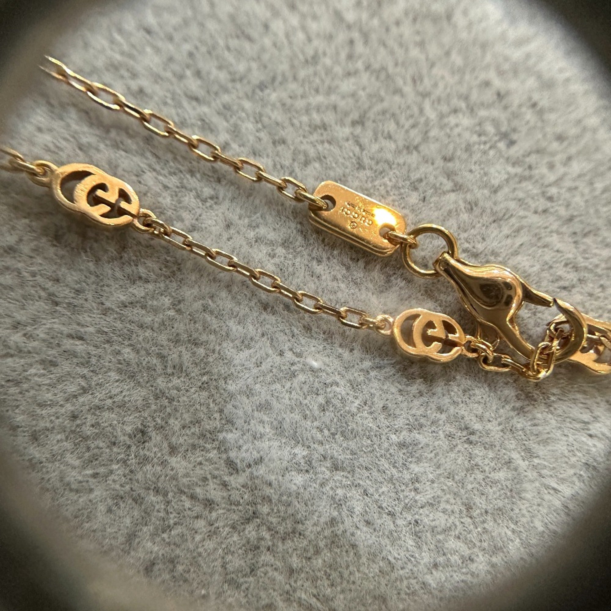 Gucci 687118 Necklace Gold