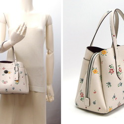 Coach Lola Carryall 30 with Wildflowers, White