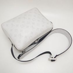 LOUIS VUITTON Louis Vuitton Taigarama Outdoor PM M30243 Shoulder Bag Antarctica 251918