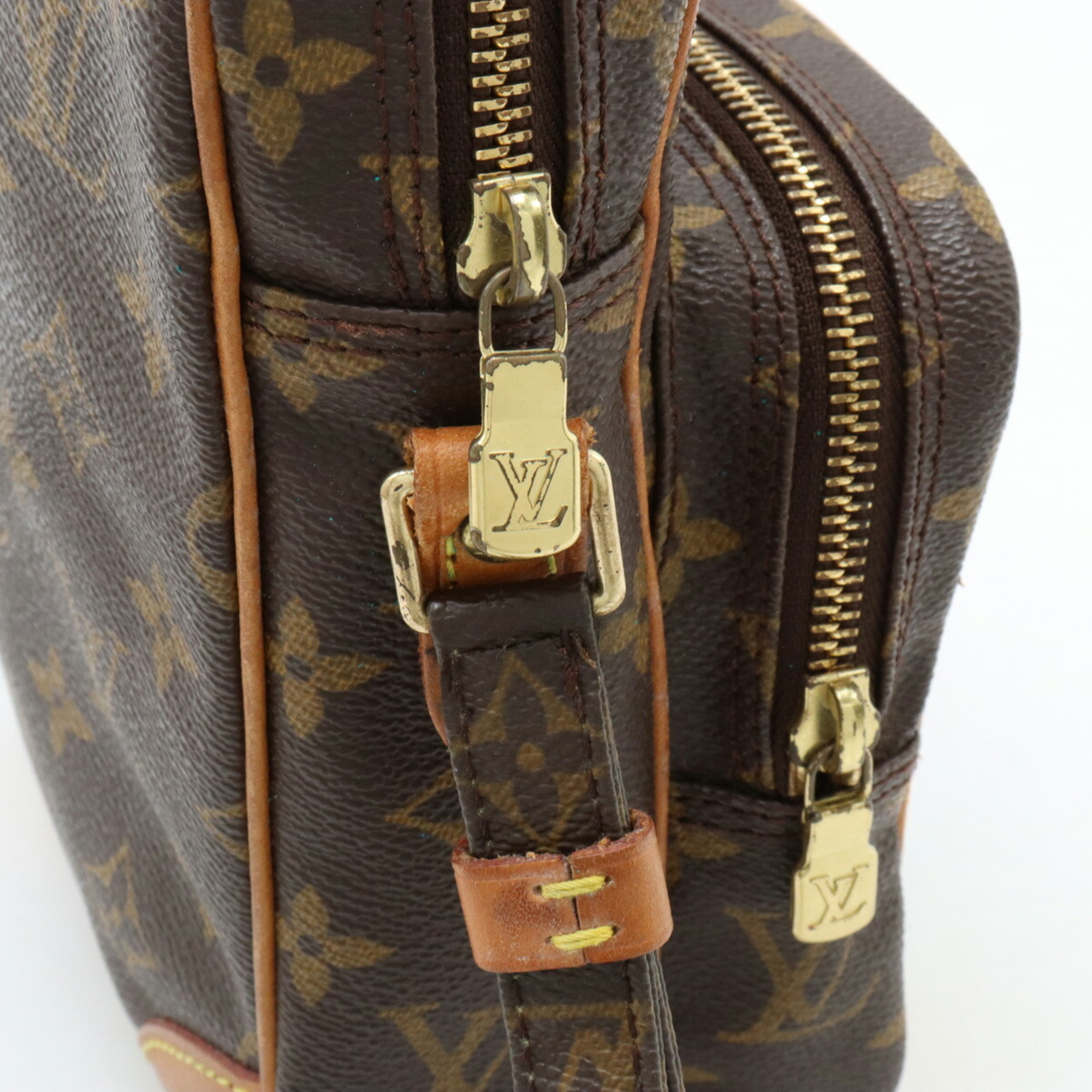 LOUIS VUITTON Louis Vuitton Monogram Amazon Shoulder Bag Pochette M45236