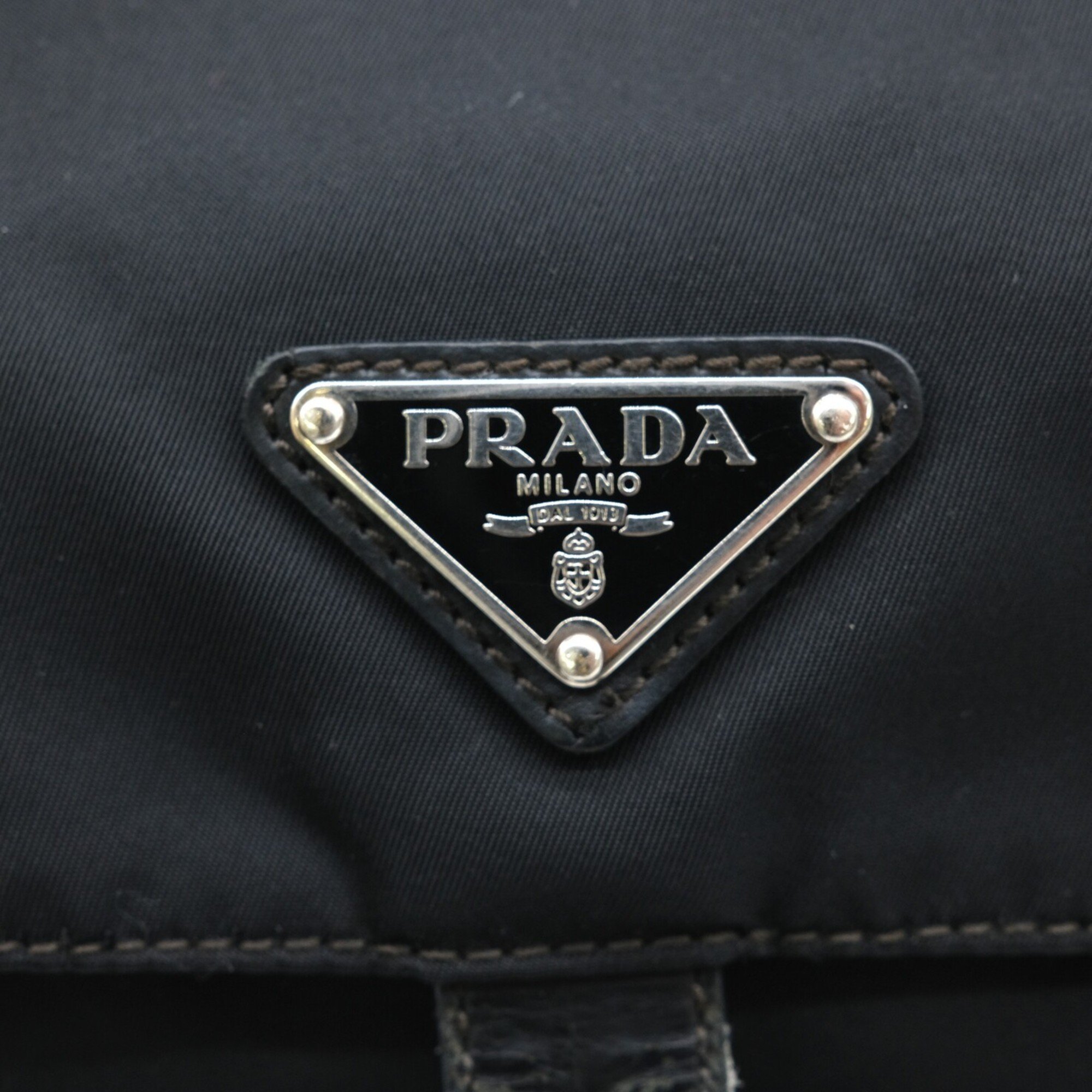 PRADA Re-Nylon Tessuto Nylon Shoulder Bag for Men and Women, Black, 1BD994