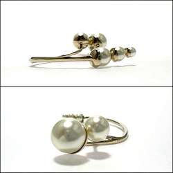 Christian Dior Dior Women's Single Ear Cuff Hook Faux Pearl