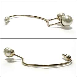 Christian Dior Dior Women's Single Ear Cuff Hook Faux Pearl