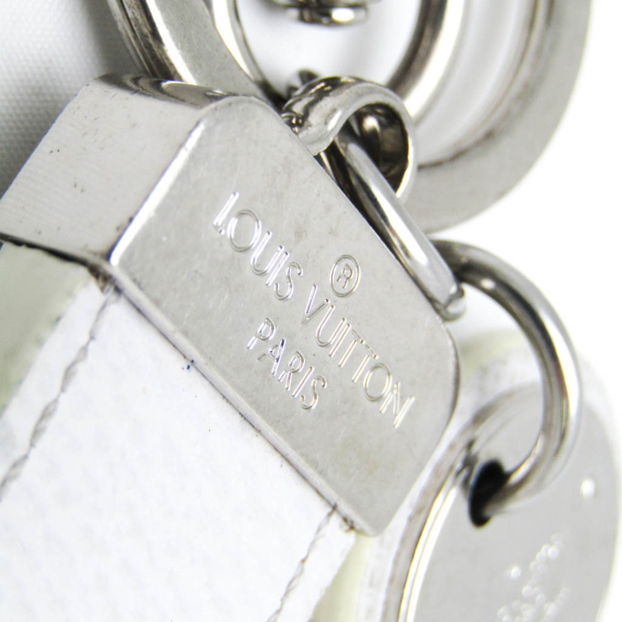 Louis Vuitton Taiga Portocre Neo LV Club M69325 Keyring (Blanc)