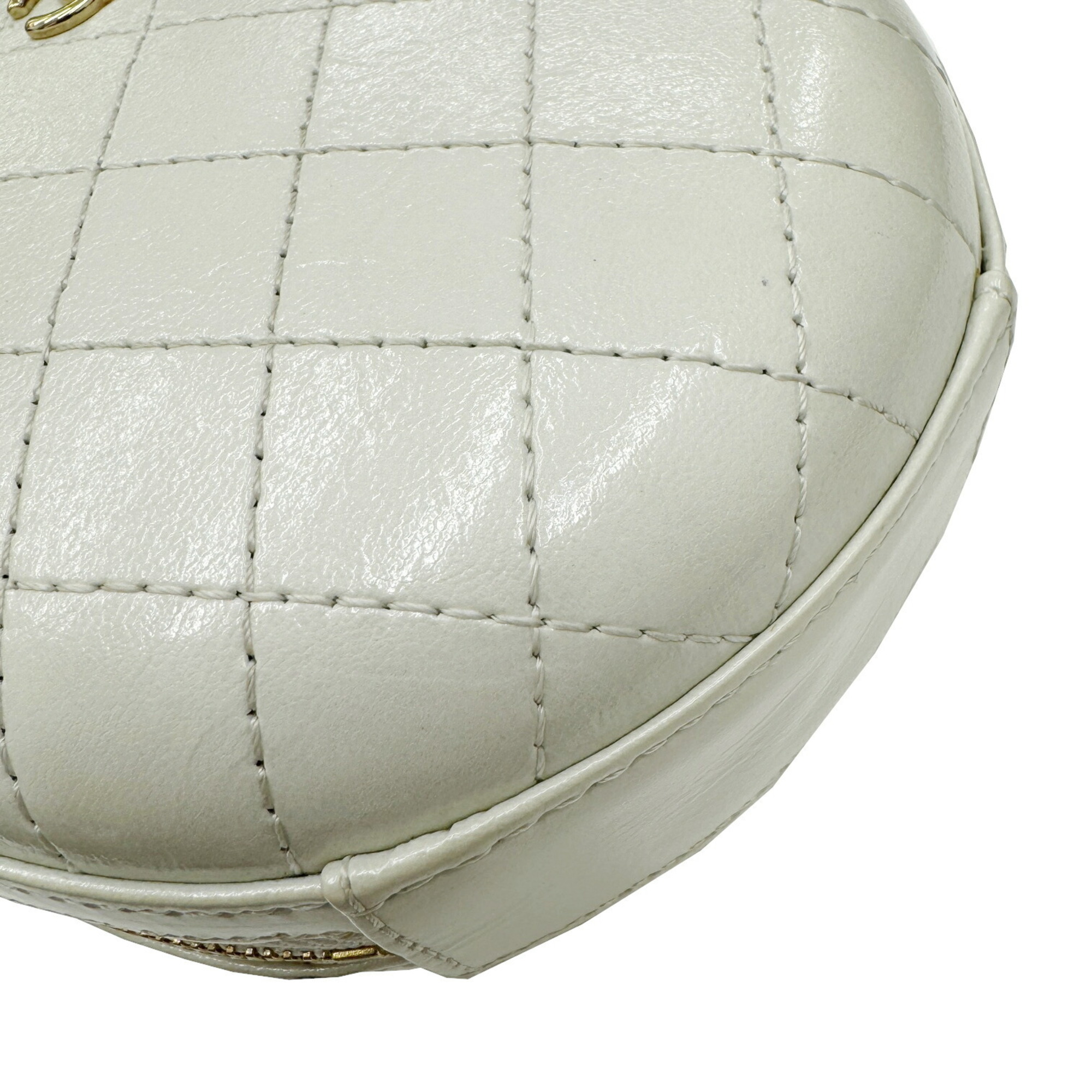 CHANEL Chanel Matelasse Round Chain Shoulder Leather 2 Ivory Women's