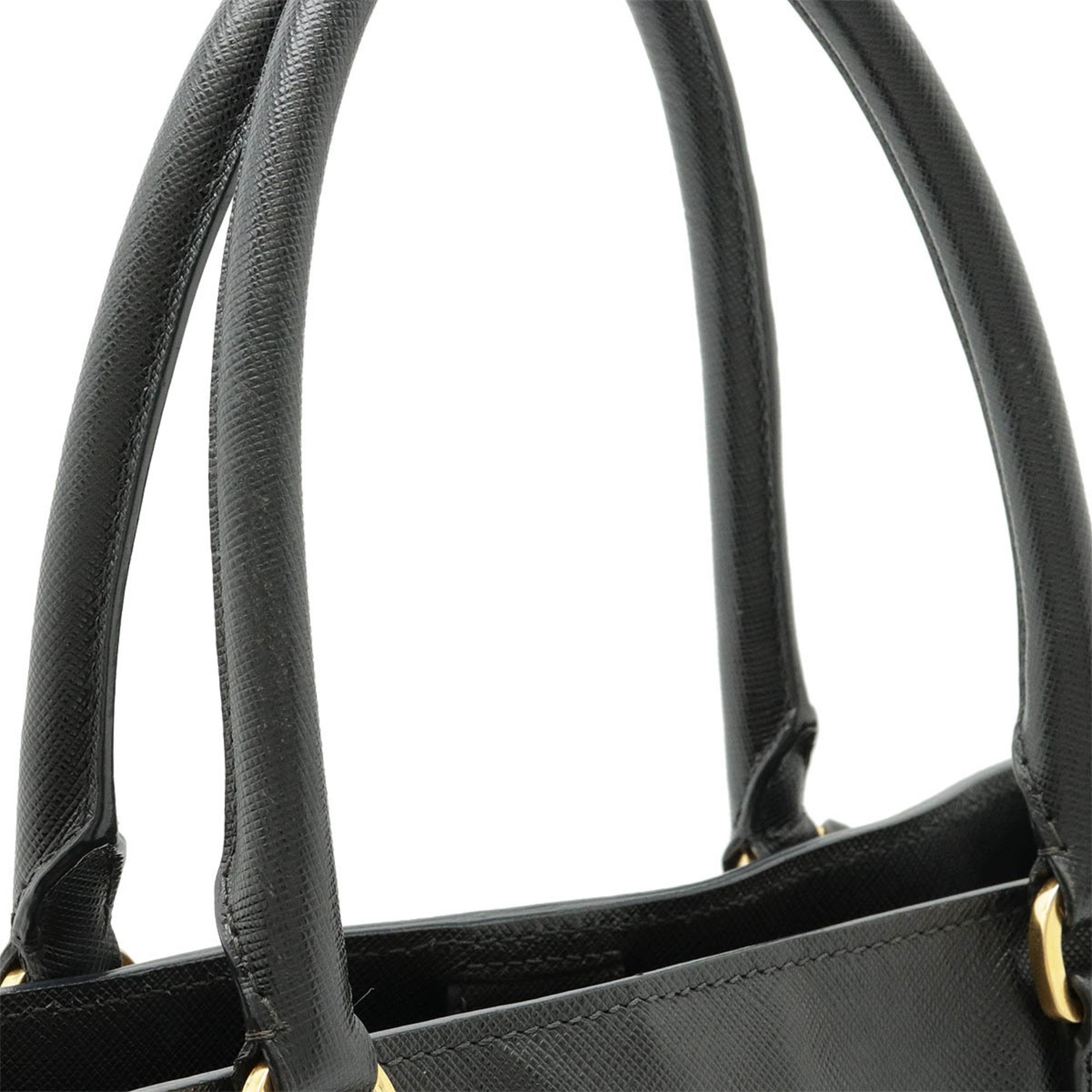 PRADA SAFFIANO LUX Handbag Tote Bag Leather NERO Black Purchased at an overseas boutique BN1874