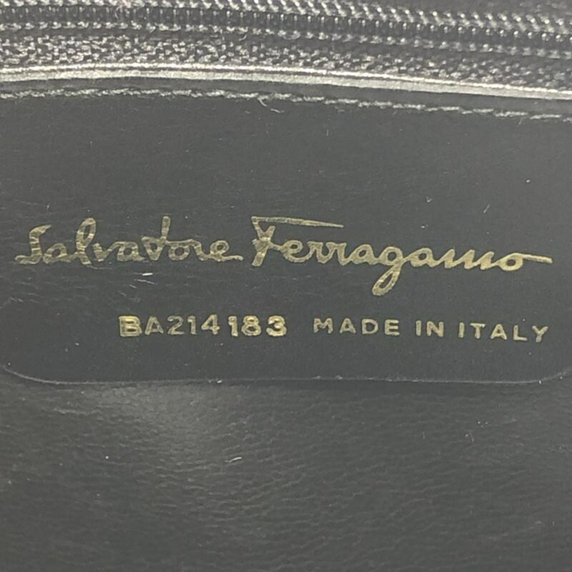 Salvatore Ferragamo Leather Shoulder Bag BA214183 Black