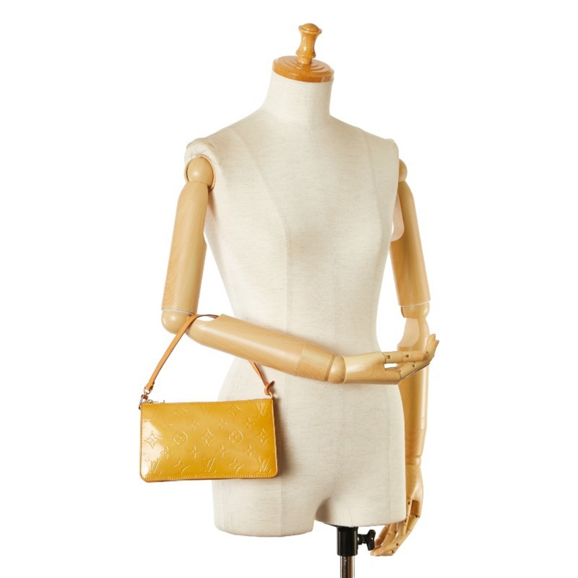 Louis Vuitton Monogram Vernis Lexington Pouch M91010 Yellow Patent Leather Women's LOUIS VUITTON