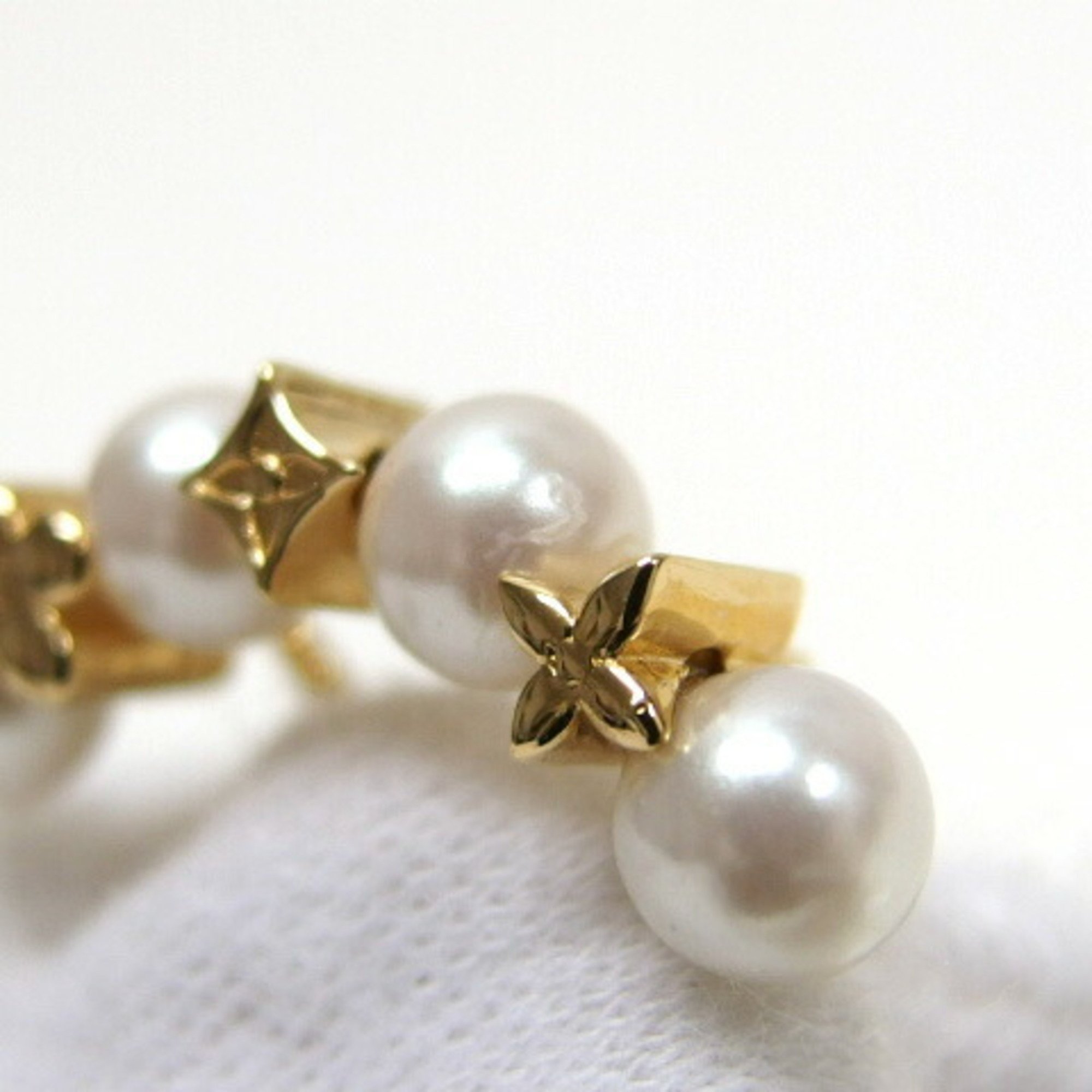 Louis Vuitton Glam Swing Faux Pearl Earrings Gold