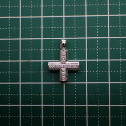 BVLGARI Bulgari 750WG Diamond Latin Cross Pendant Top