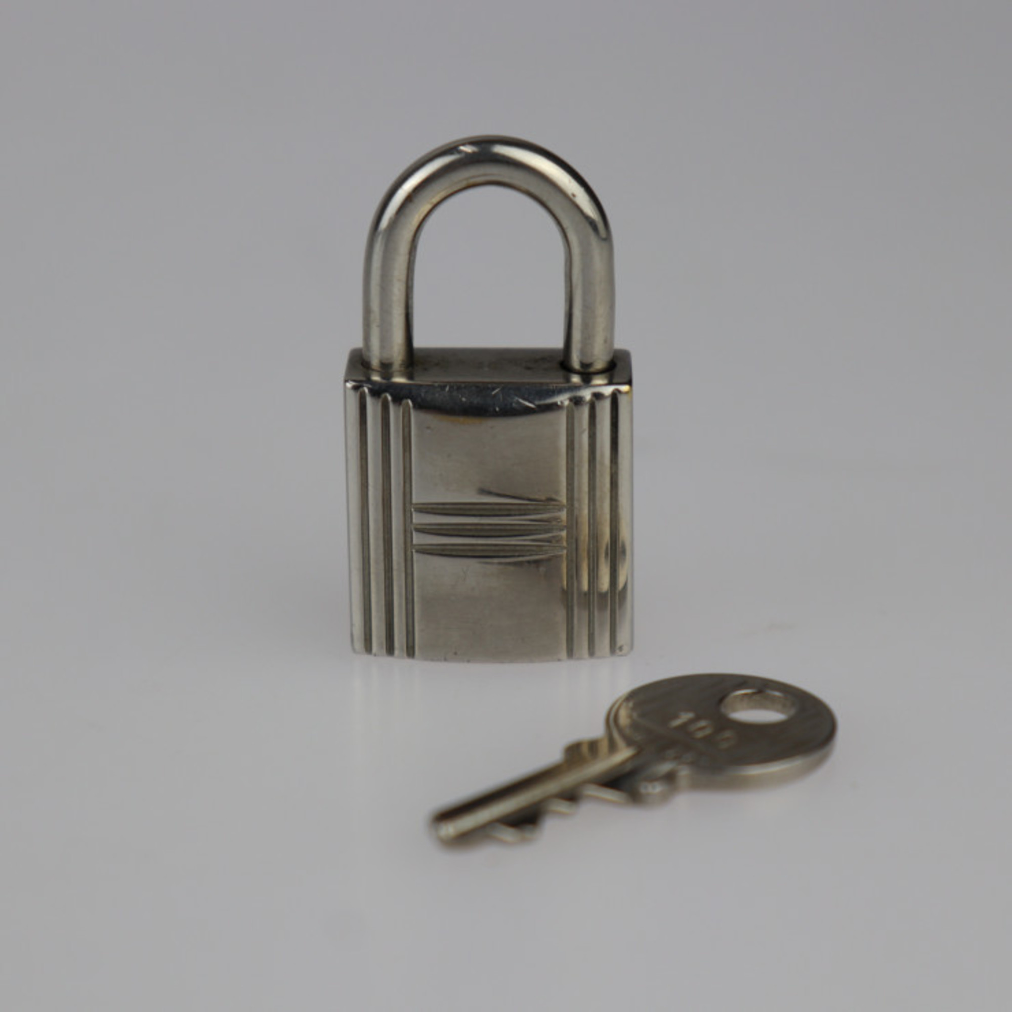 HERMES Cadena - Metal Silver Padlock Key Bag Charm