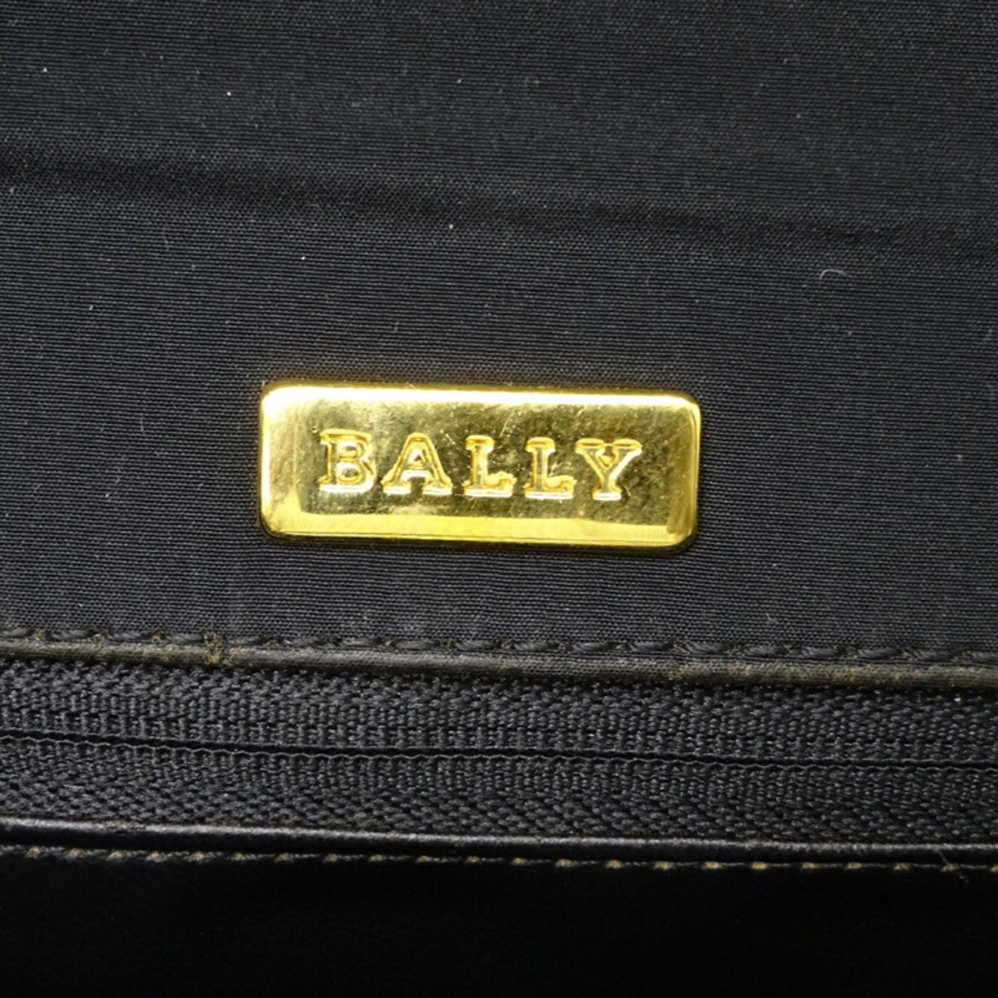 Bally quilted ladies handbag leather black