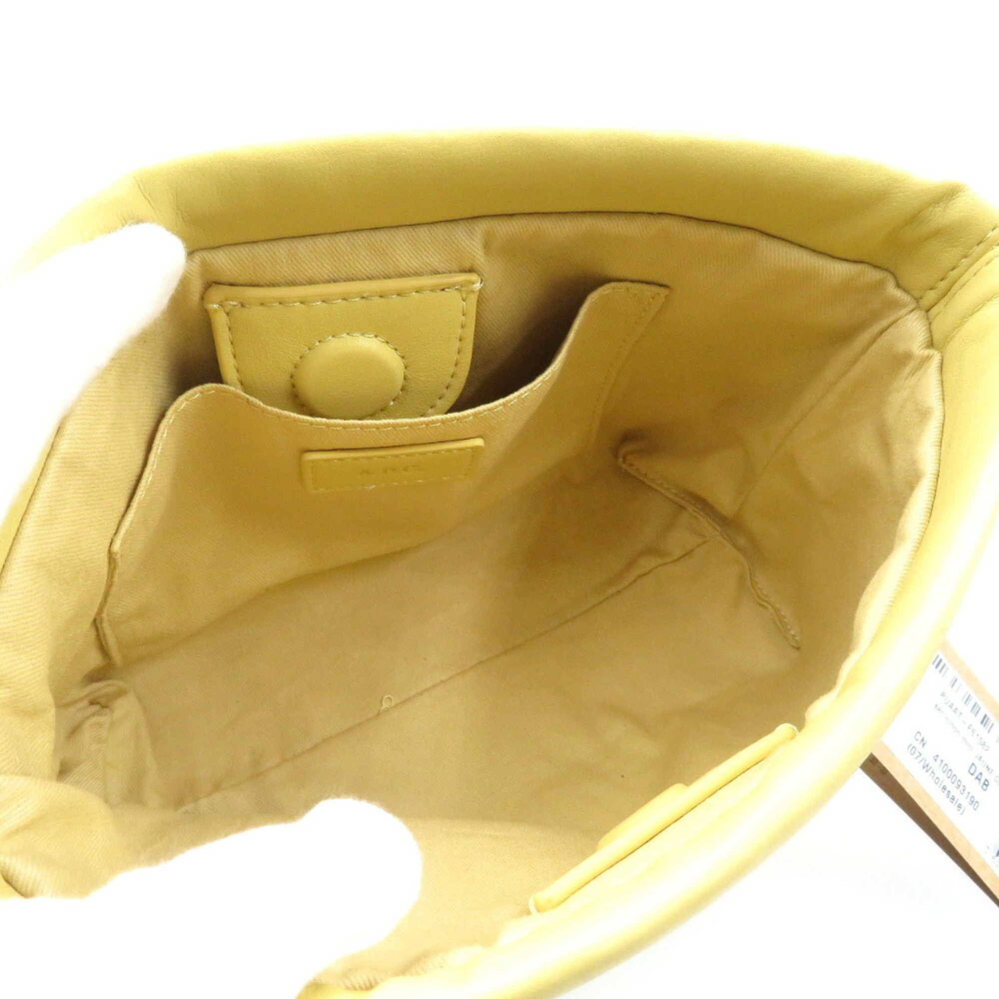 A.P.C. ninon mini PUAAT-F61582 polyurethane polyester pale yellow shoulder bag 0917A.P.C.