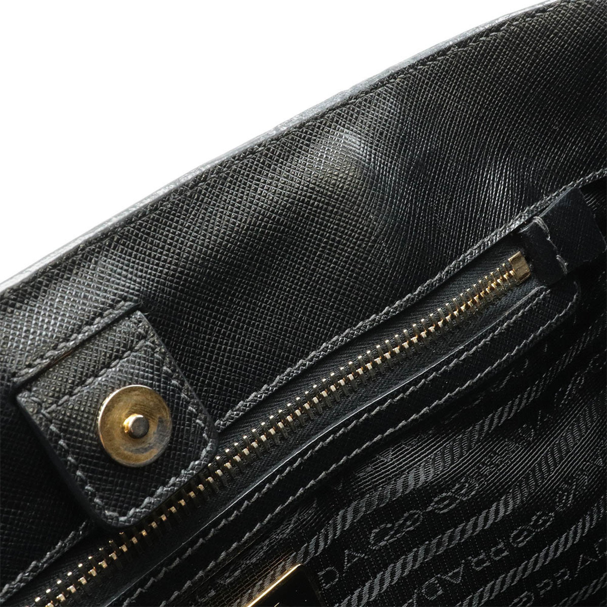 PRADA SAFFIANO LUX Handbag Tote Bag Shoulder Leather NERO Black Purchased at a domestic boutique BN1874