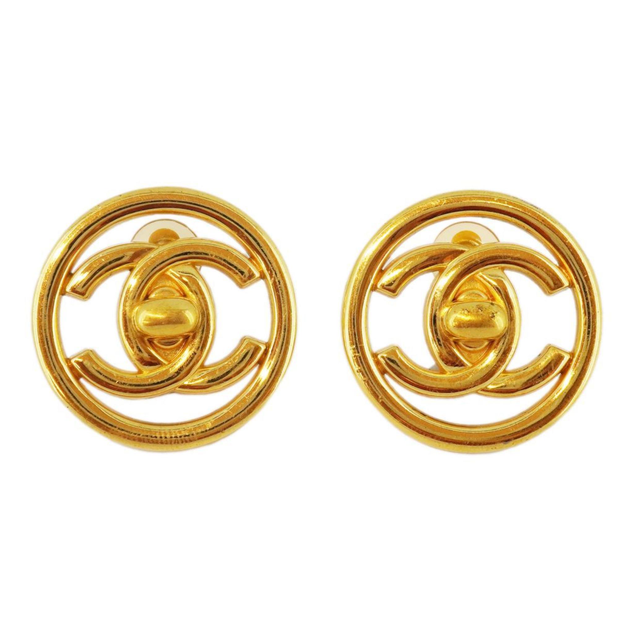 Chanel Earrings Turnlock Circle GP Plated Gold 97P Women's