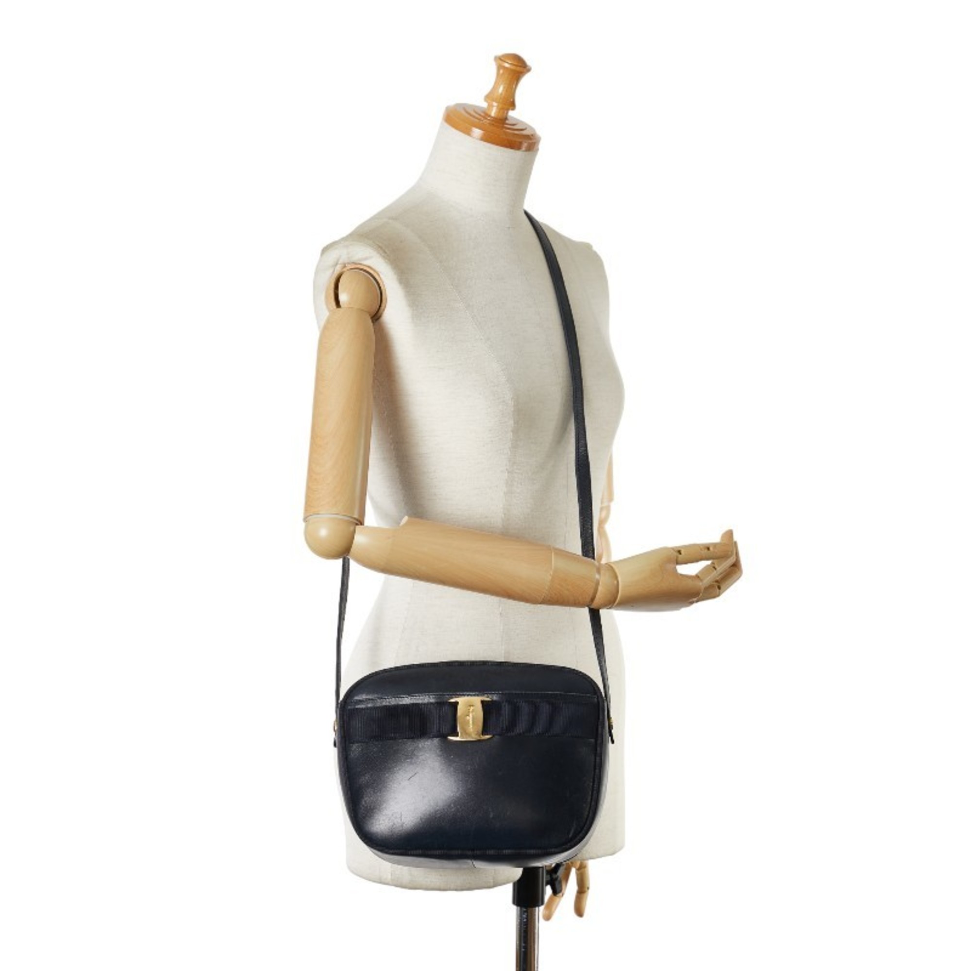 Salvatore Ferragamo Vara Ribbon Shoulder Bag Navy Leather Women's