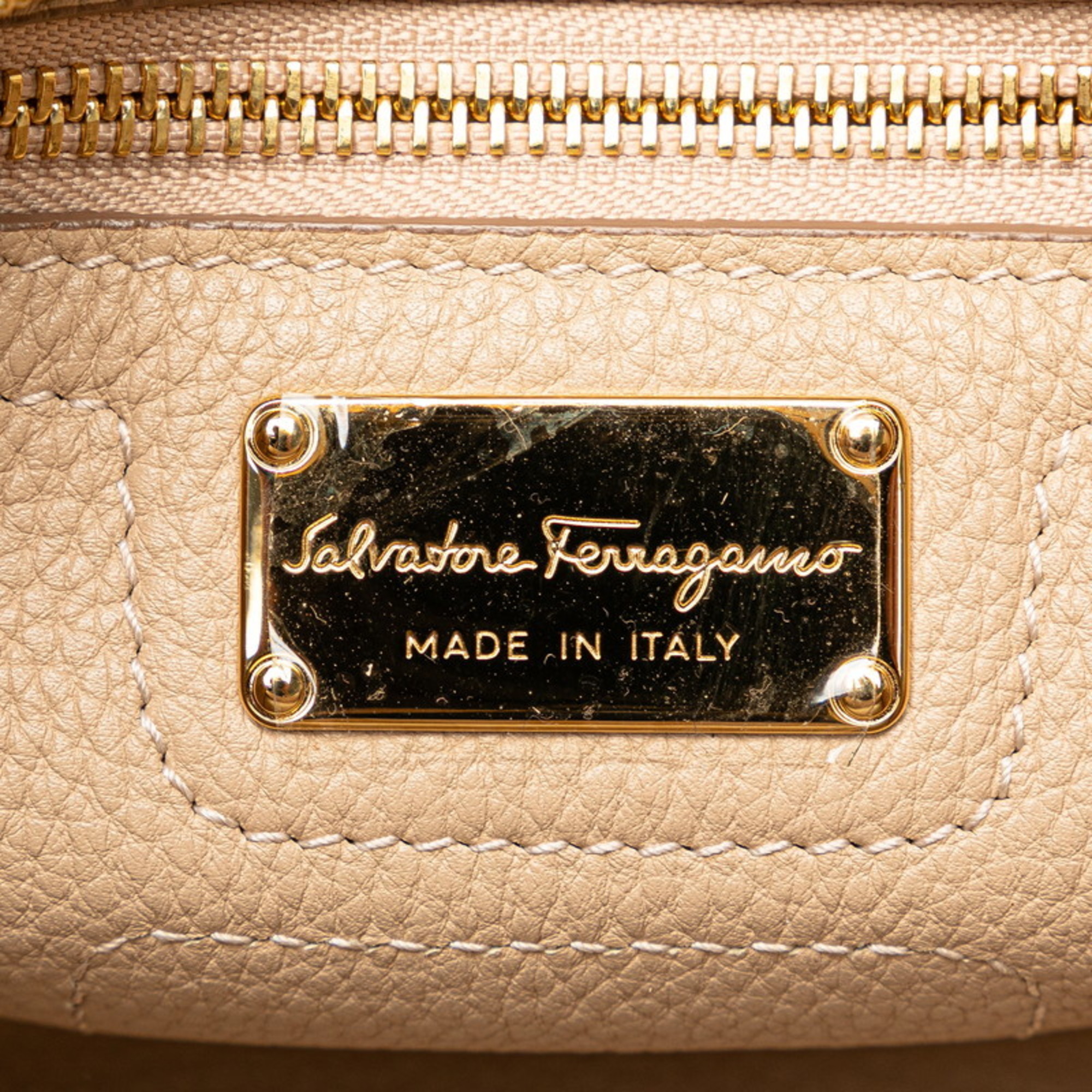 Salvatore Ferragamo Amy Gancini Handbag Shoulder Bag EE-21F478 Beige Leather Women's