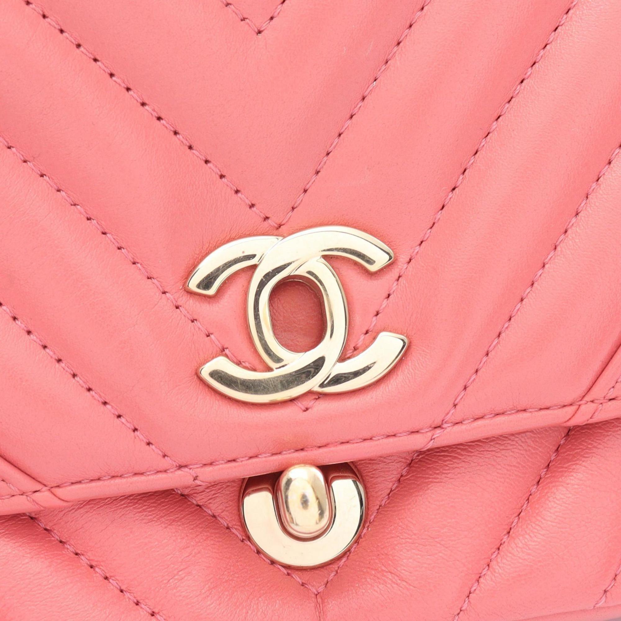 CHANEL Chevron V-stitch shoulder bag, leather, women's, pink