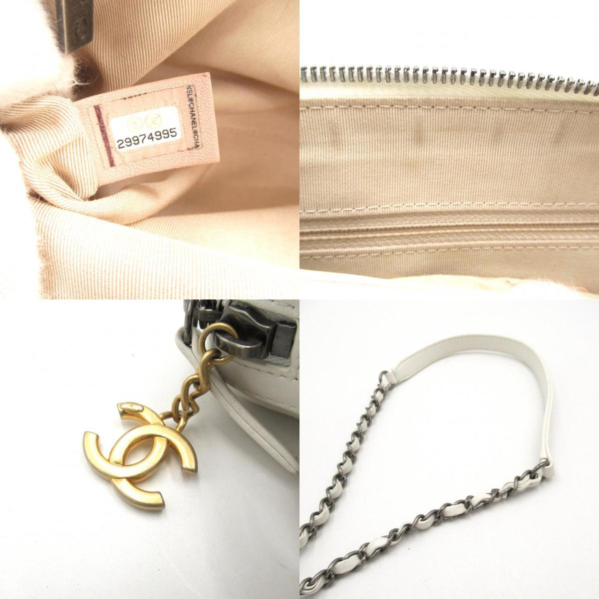 CHANEL Chain Shoulder Bag Leather Women's White AS1779