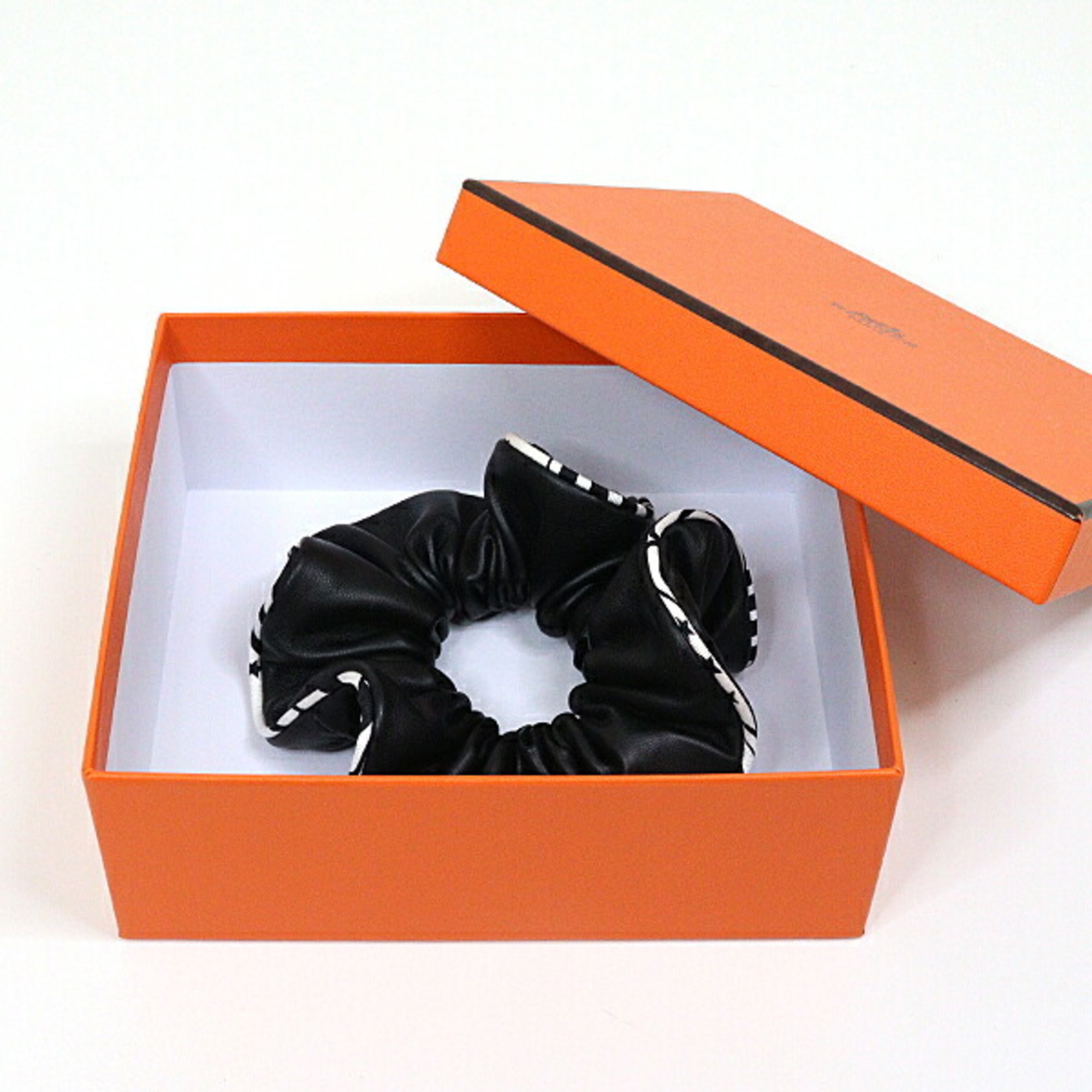 Hermes HERMES Scrunchie Claudia Hair Black Anjou Naparize Silk