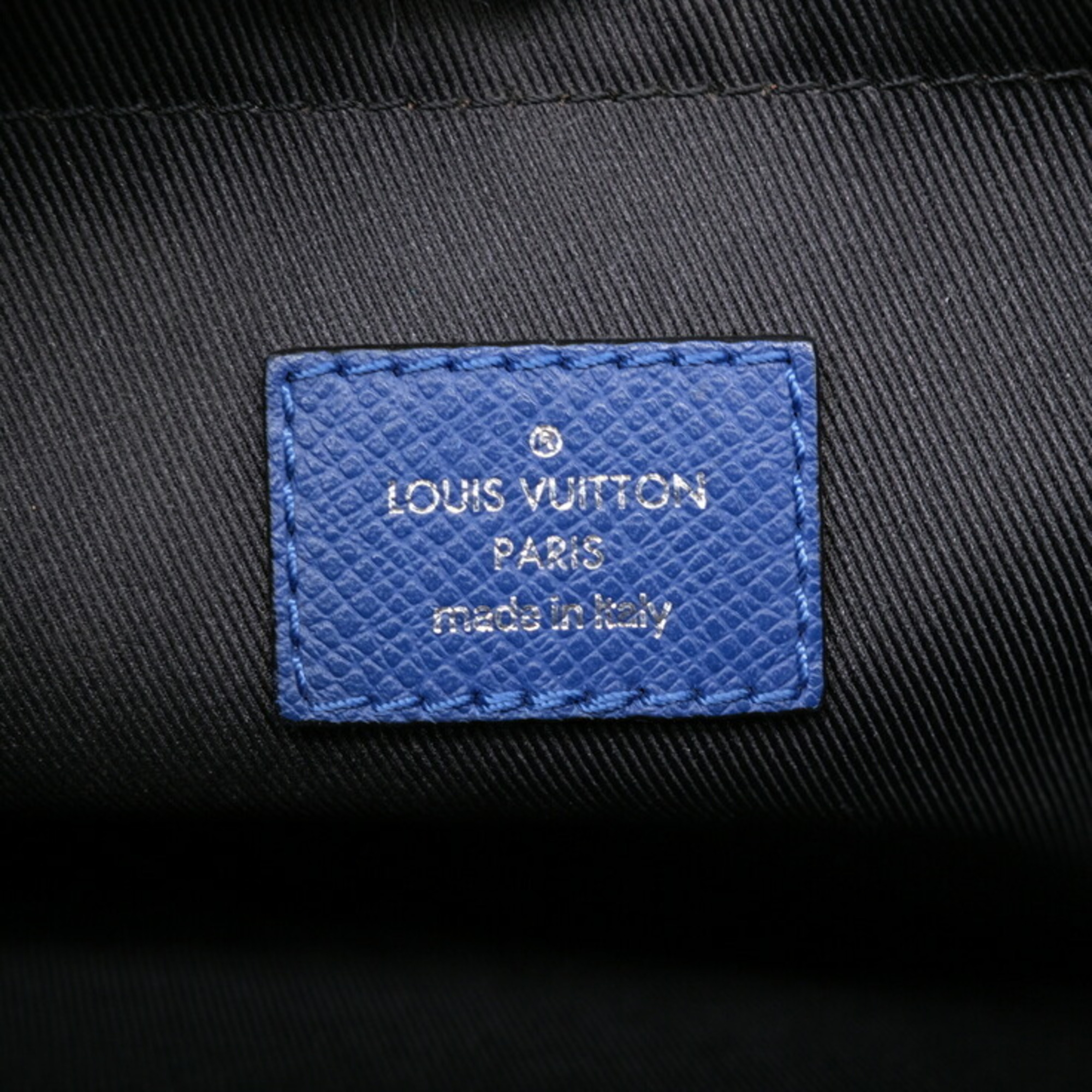 LOUIS VUITTON Louis Vuitton Outdoor PM Body Bag Taiga Leather Blue M33347