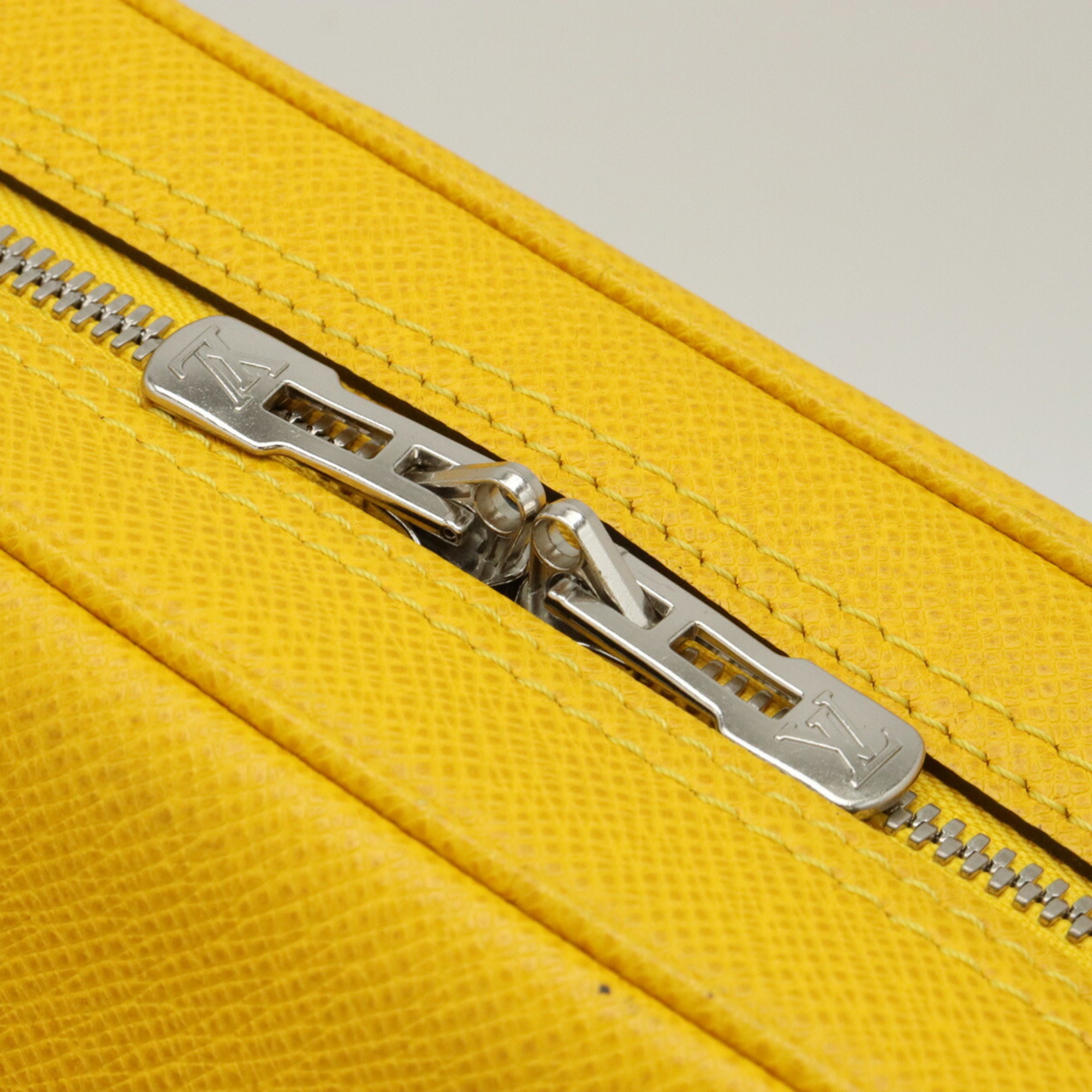 LOUIS VUITTON Louis Vuitton Taiga PDV Porte Document Voyage PM Bag Jaune Yellow Shoulder strap missing M30636