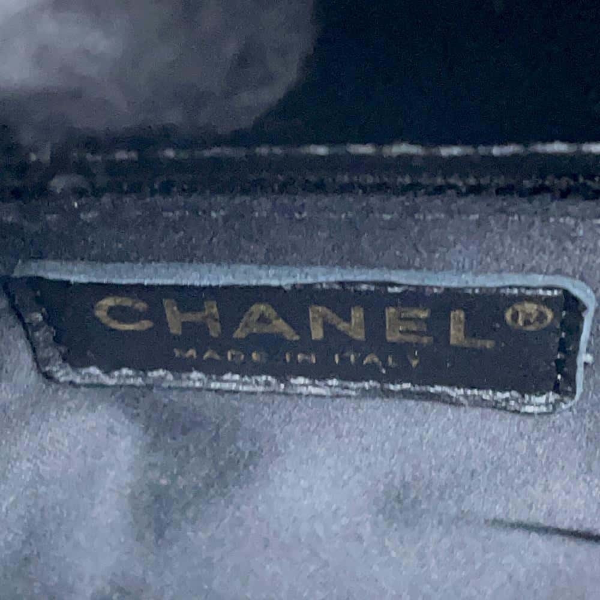 Chanel Chain Shoulder Bag 22 Matelasse Coco Mark Lambskin AS3793 CHANEL Black