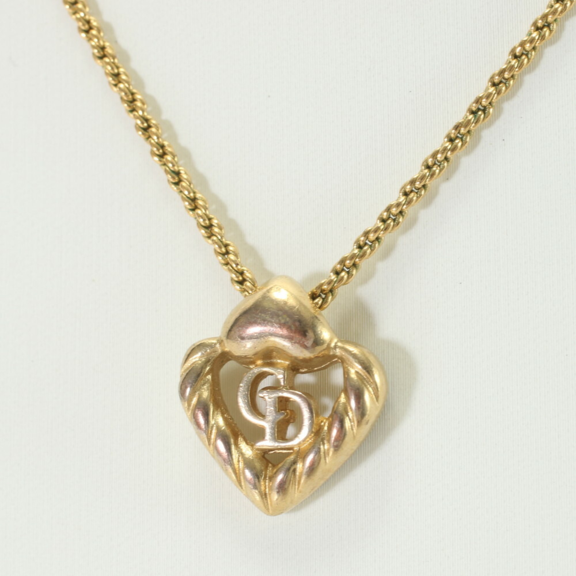 Christian Dior Heart Motif CD Necklace Gold Pendant Women's EEM 0731-E1