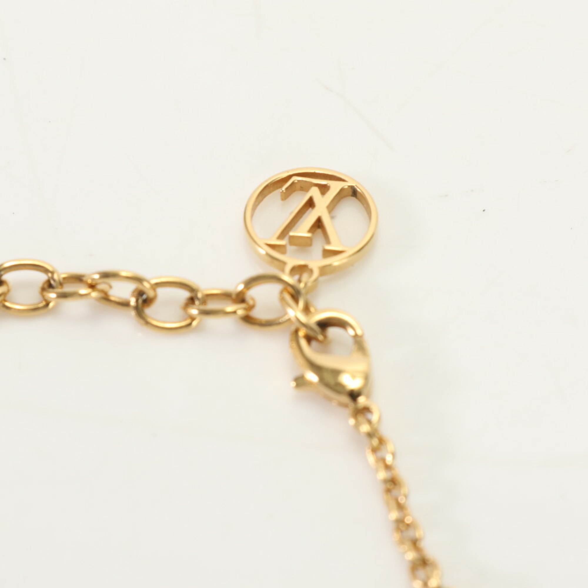 Louis Vuitton LV Bracelet Essential V Pearl M68361 Gold Women's ERM 0731-R15