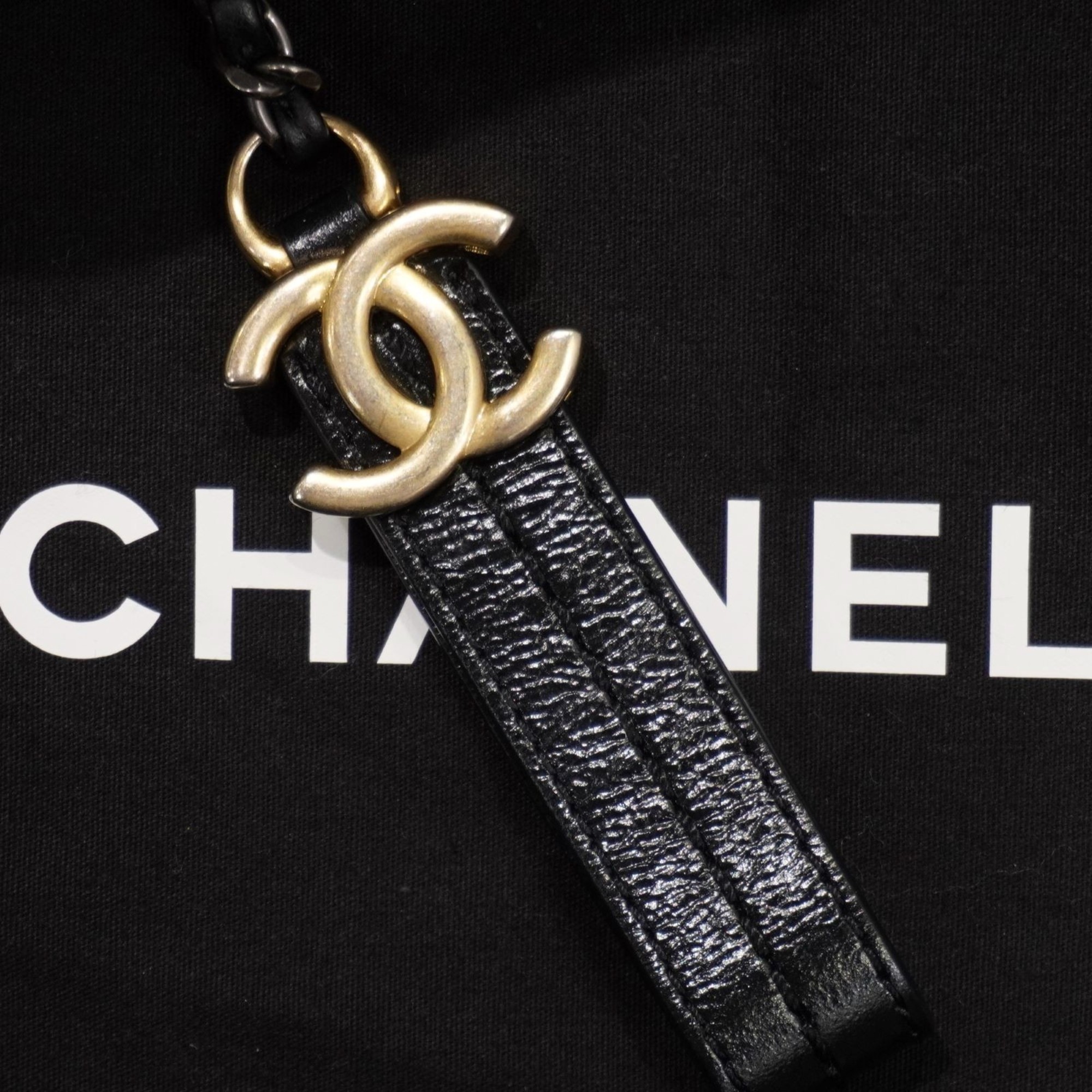 CHANEL Gabriel Chain Bag A93824 Shoulder Beige/Black Leather D155 Women's Men's Bags