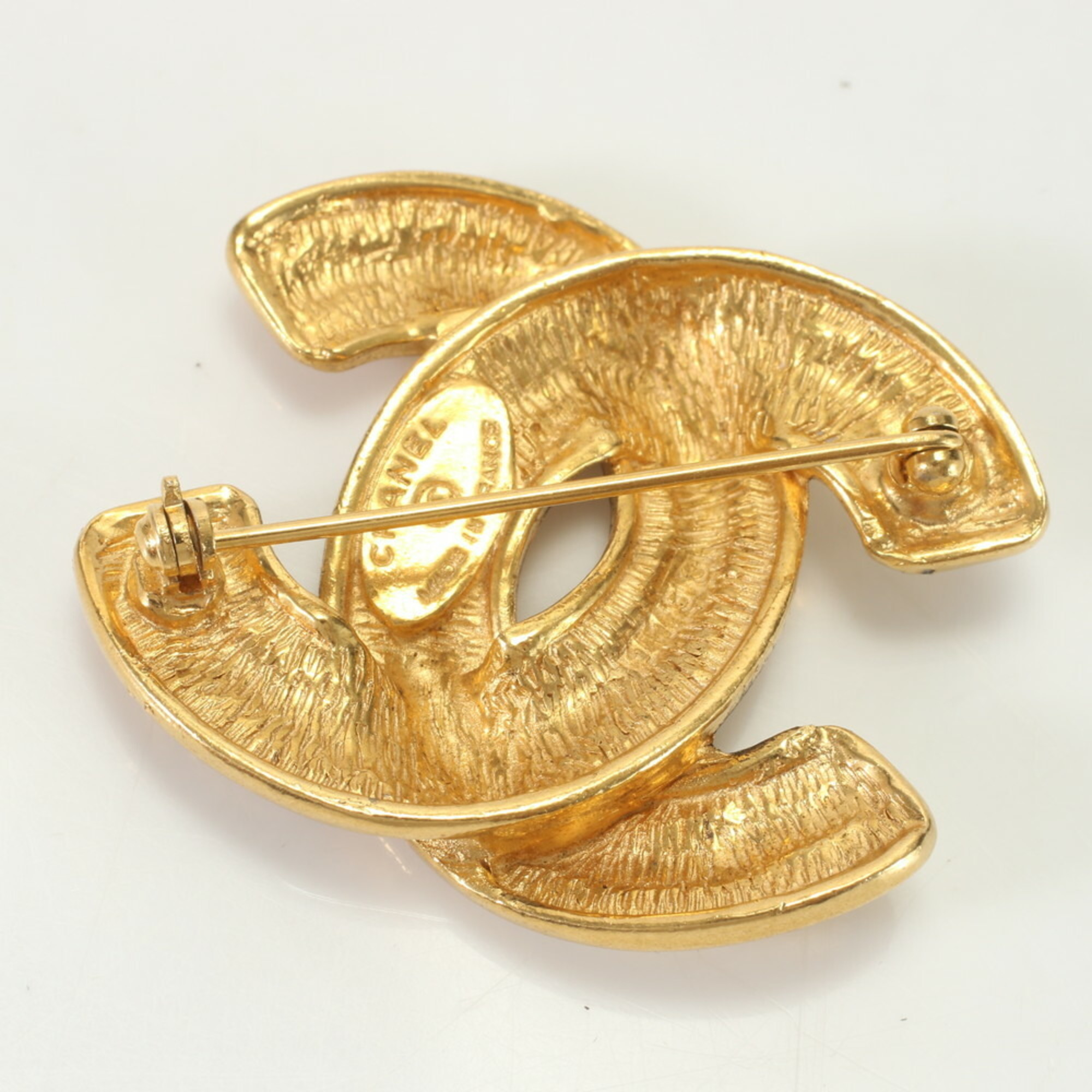 Chanel Matelasse Coco Mark Brooch Gold Women's EEM 0726-E15