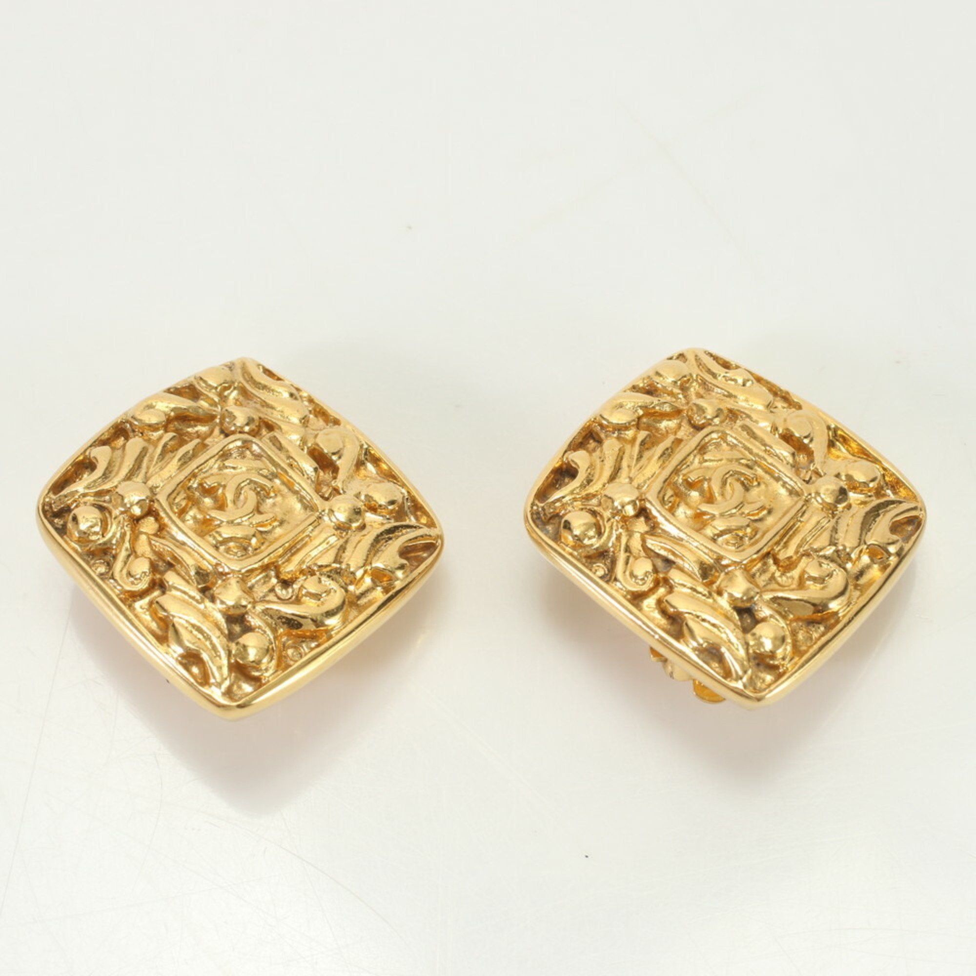 Chanel Diamond Coco Mark Earrings Gold Women's ERM 0731-R24