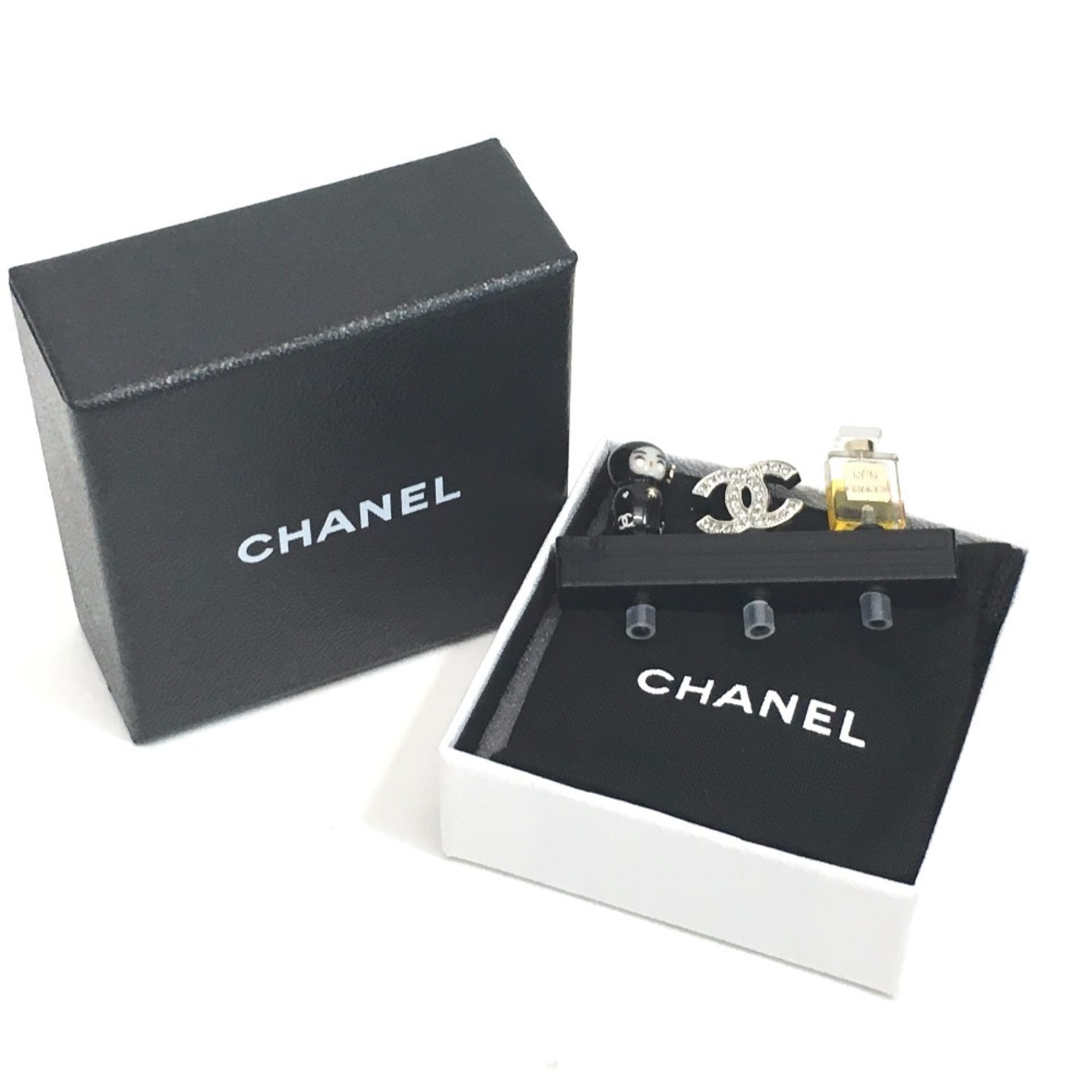 CHANEL Shanghai Collection Earphone Jack 3-Piece Set Strap Plastic Men's Women's Black