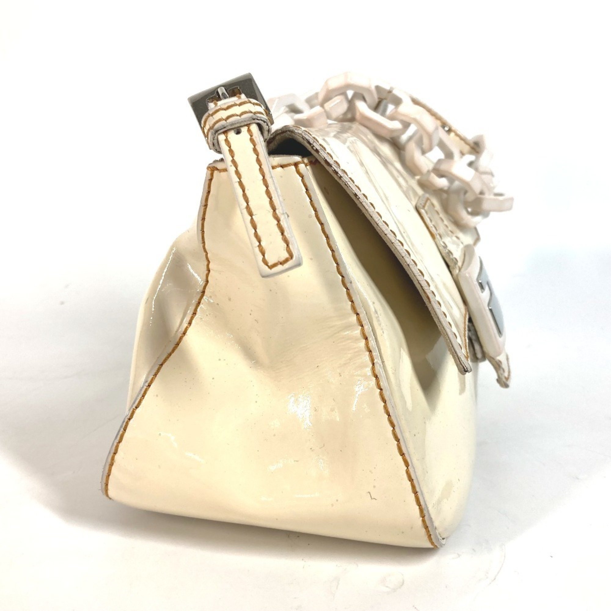 FENDI Plastic Chain Mamma Bucket Shoulder Bag Enamel Women's White