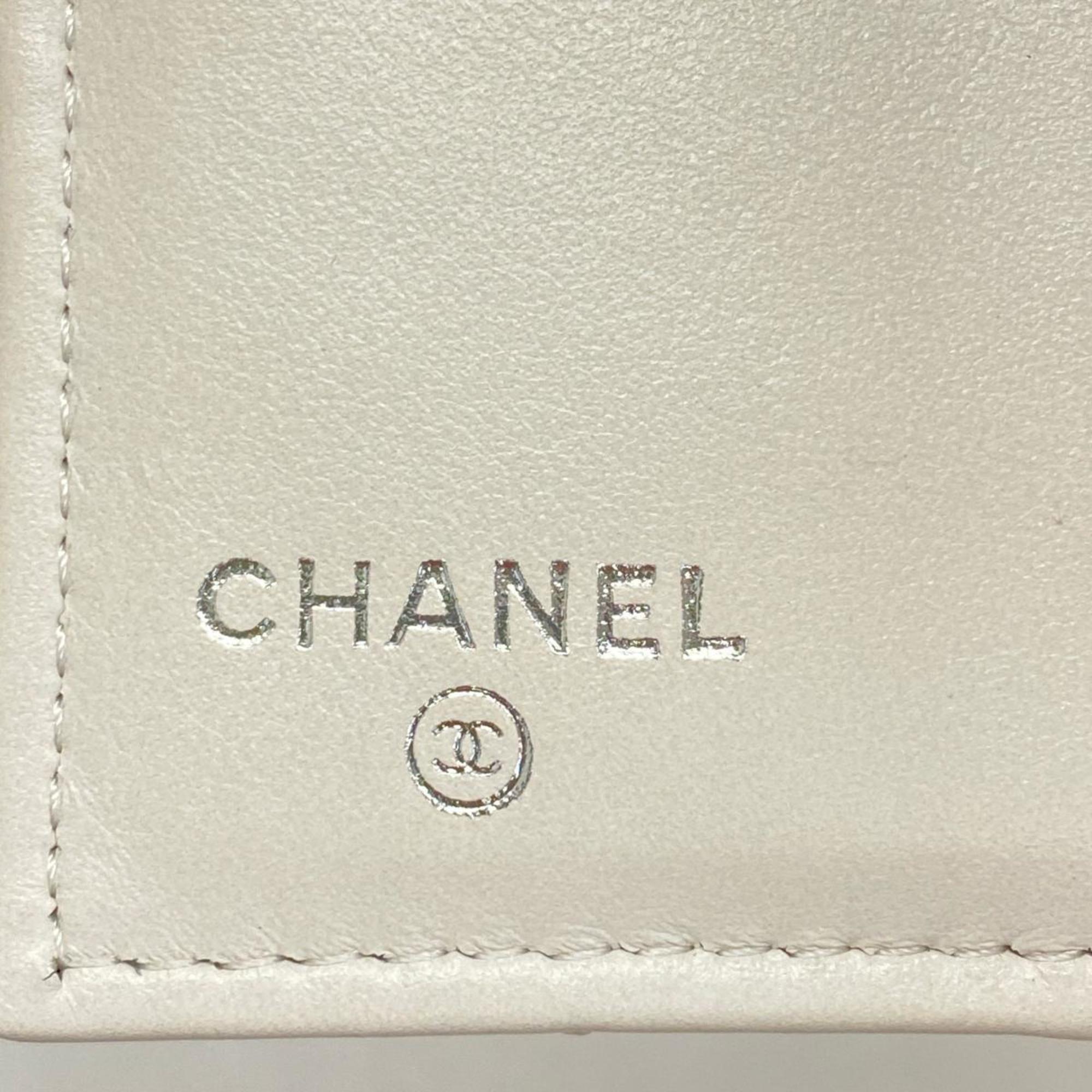 Chanel Wallet Matelasse Caviar Skin White Women's