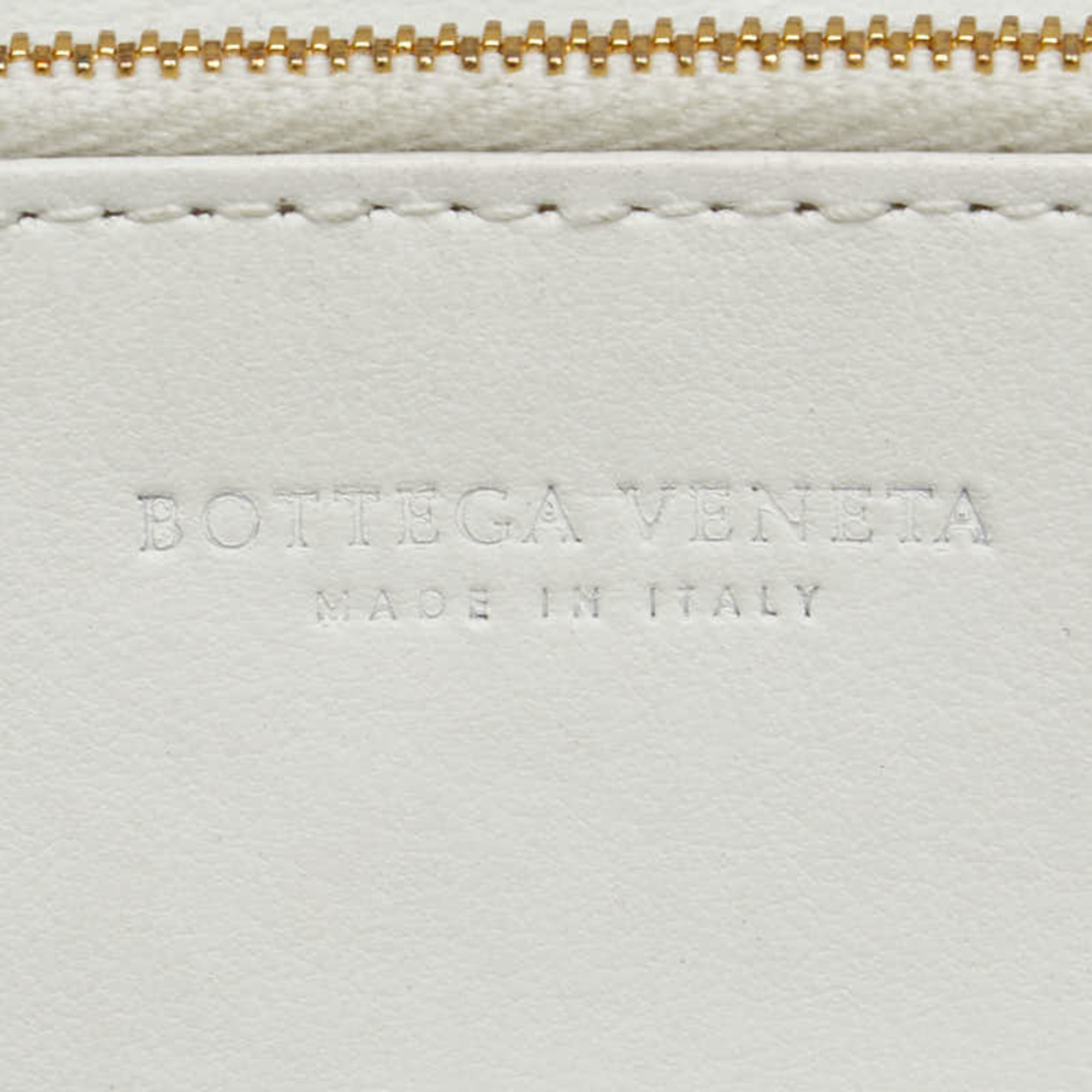 Bottega Veneta Intrecciato Round Long Wallet White Leather Women's BOTTEGAVENETA