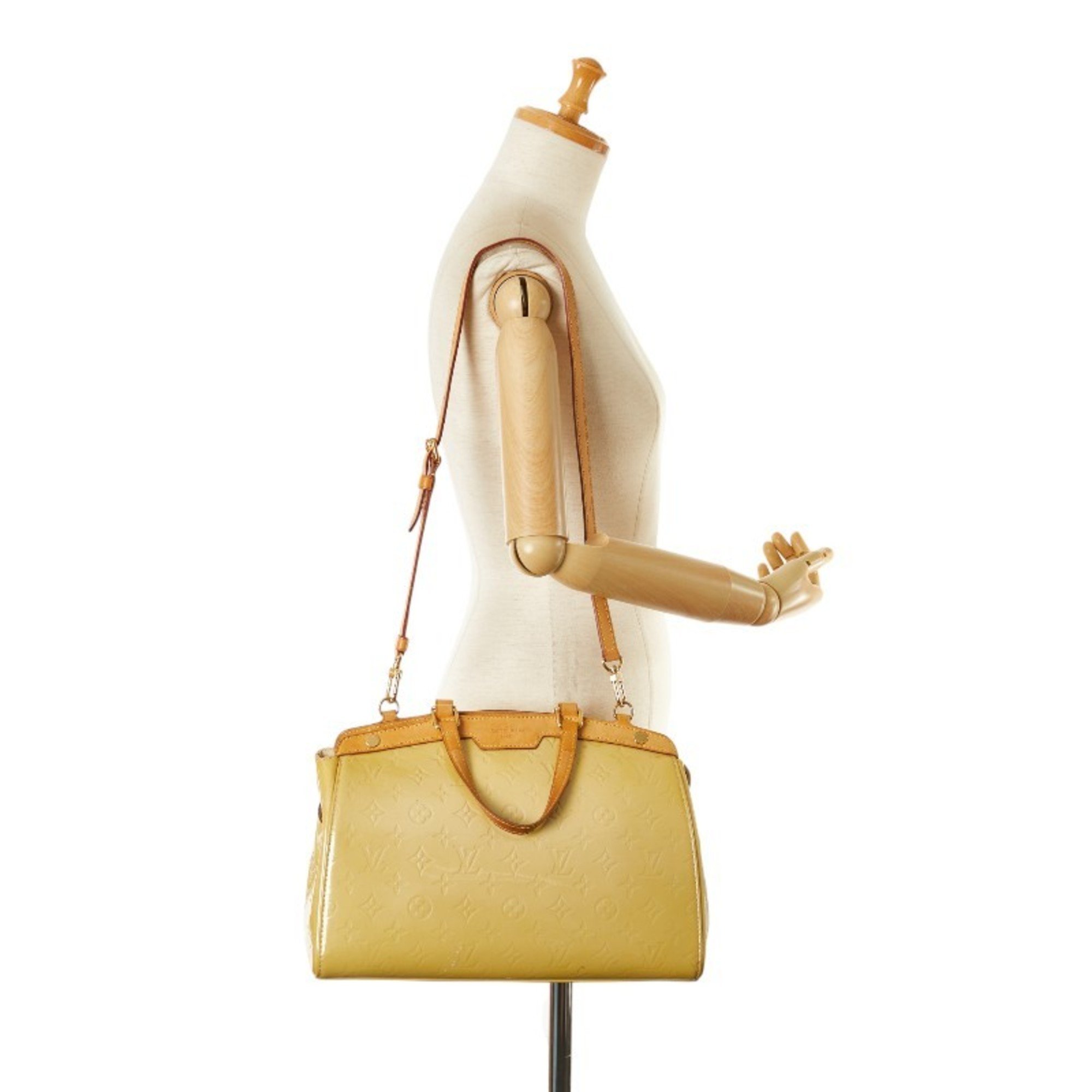 Louis Vuitton Monogram Vernis MM Handbag Shoulder Bag M90108 Citrine Beige Patent Leather Women's LOUIS VUITTON