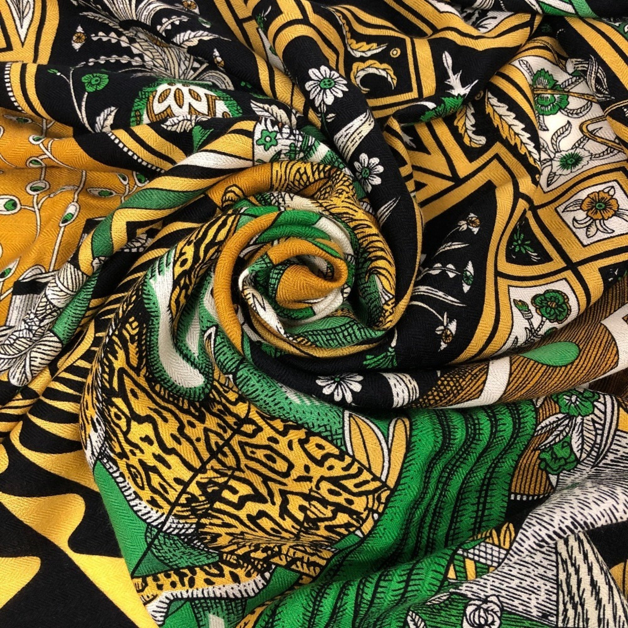 HERMES Hermes Carre Gean Amazon Dance Scarf Muffler Green Women's